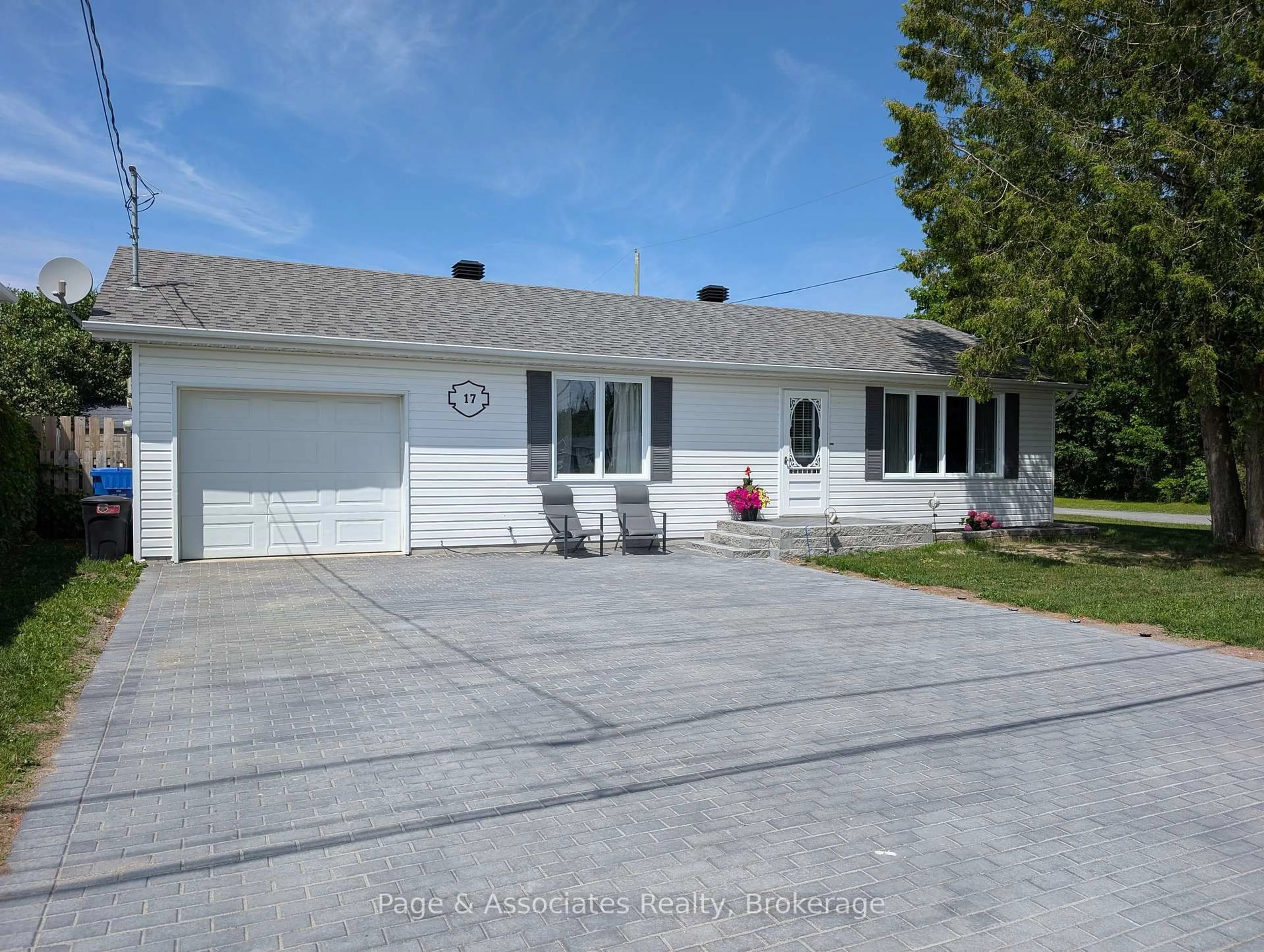 Home with vinyl exterior material, street for 17 Third St, West Nipissing Ontario P2B 3E6