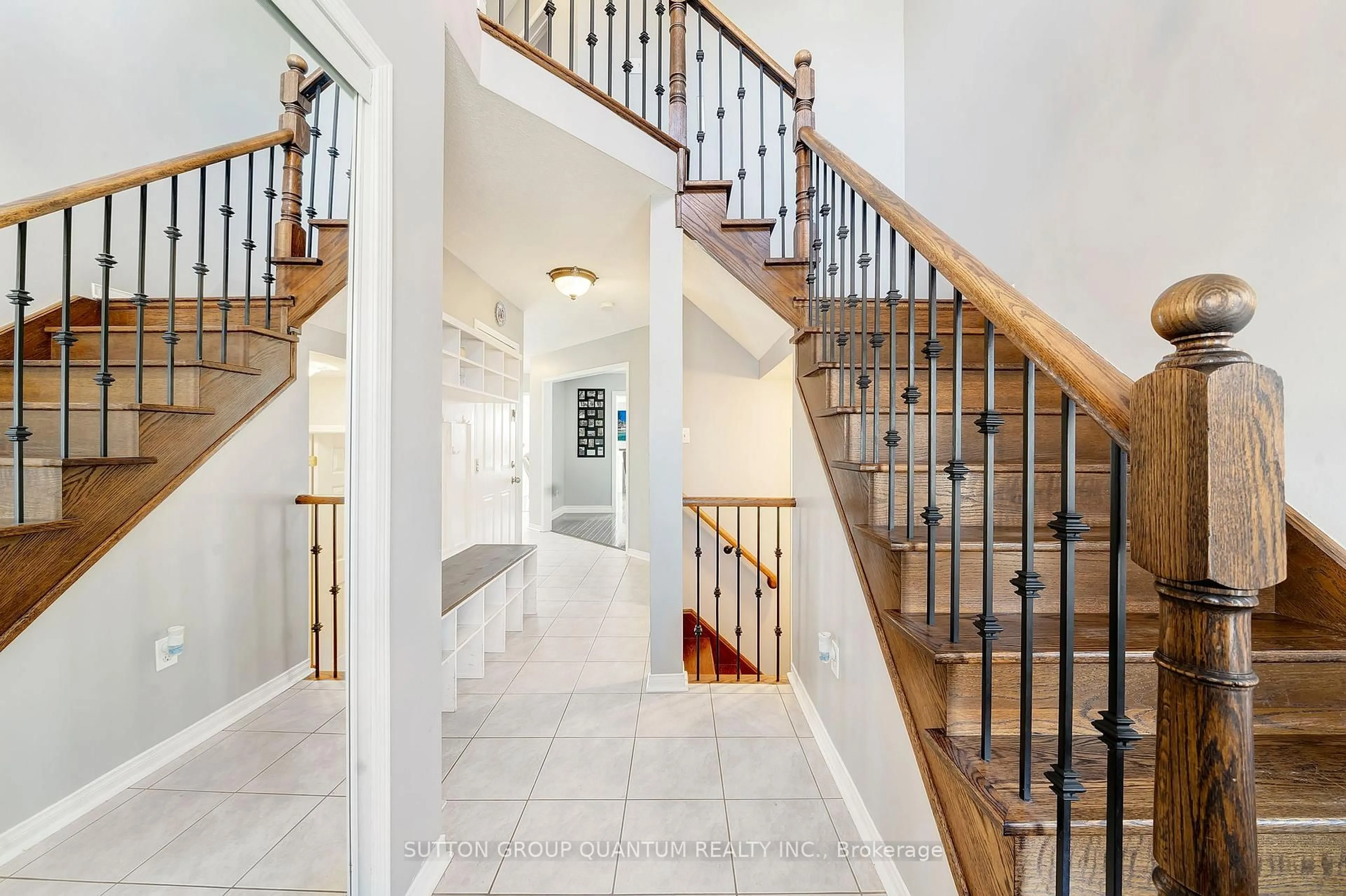 Unknown for 157 Voyager Pass, Hamilton Ontario L0R 1C0