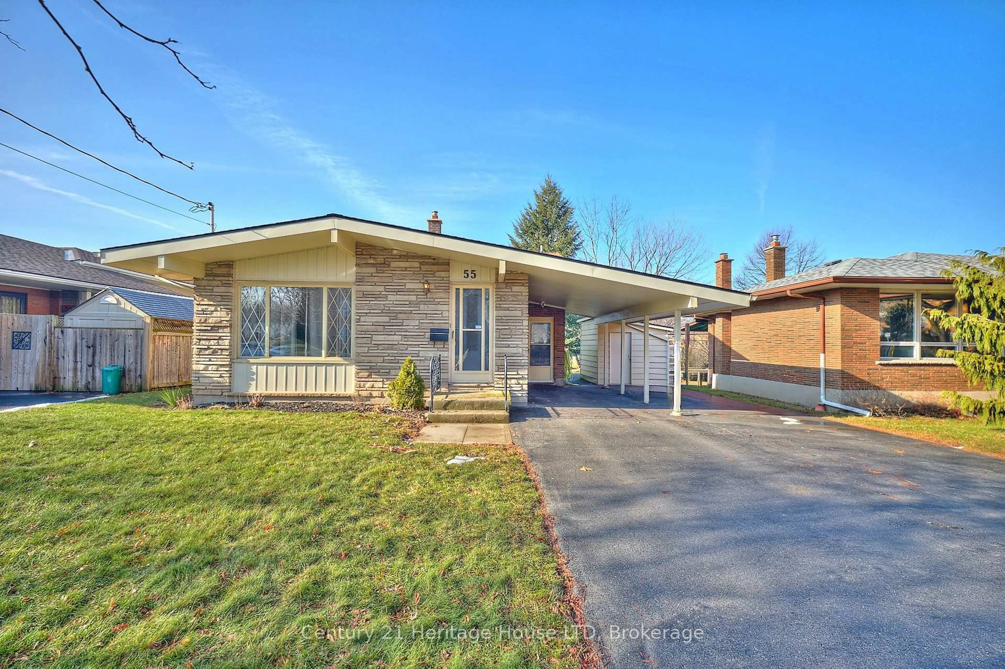 Home with brick exterior material, street for 55 Windward St, St. Catharines Ontario L2M 4B9