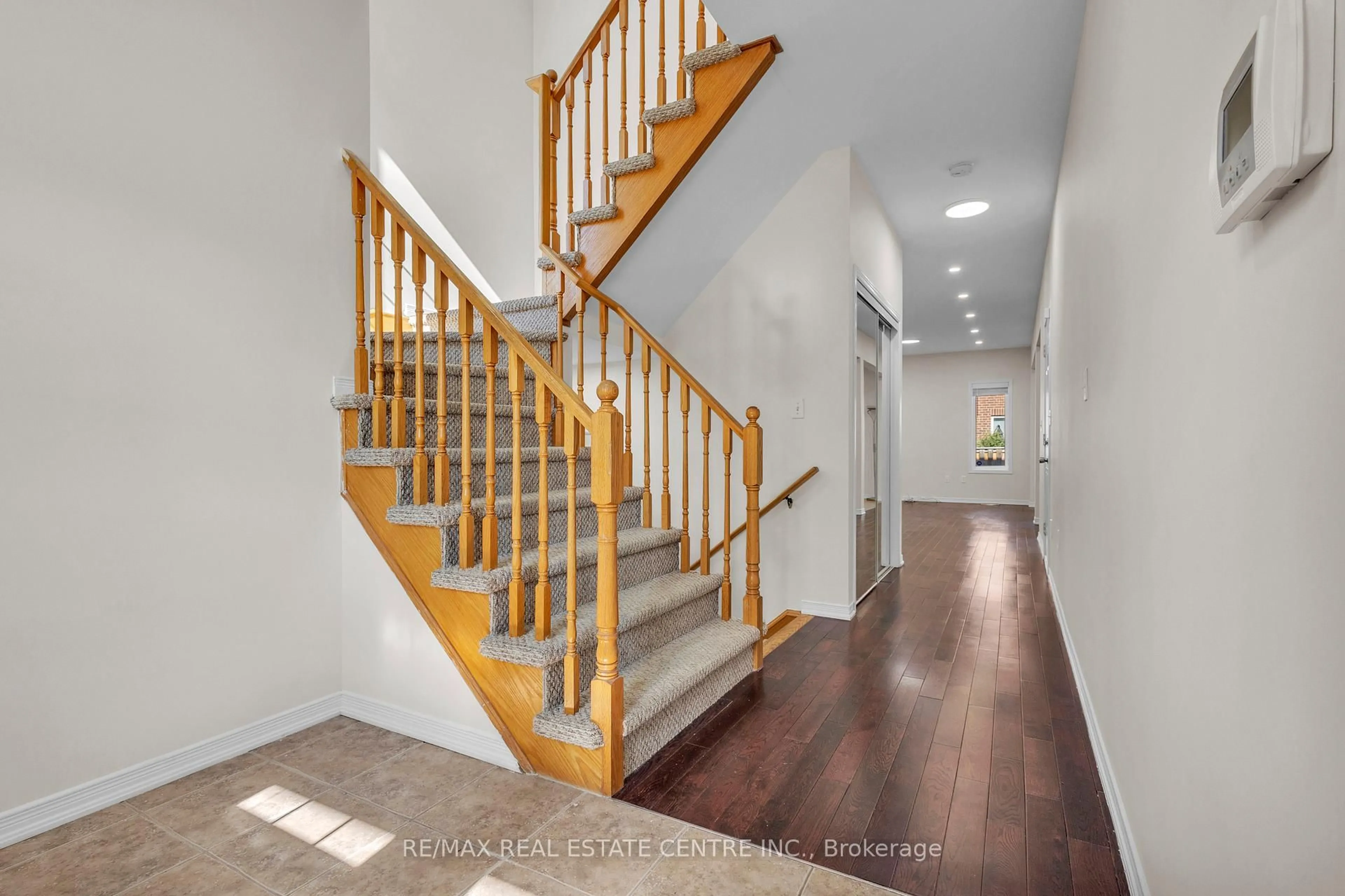 Unknown for 86 Glendarling Cres, Hamilton Ontario L8E 0B1