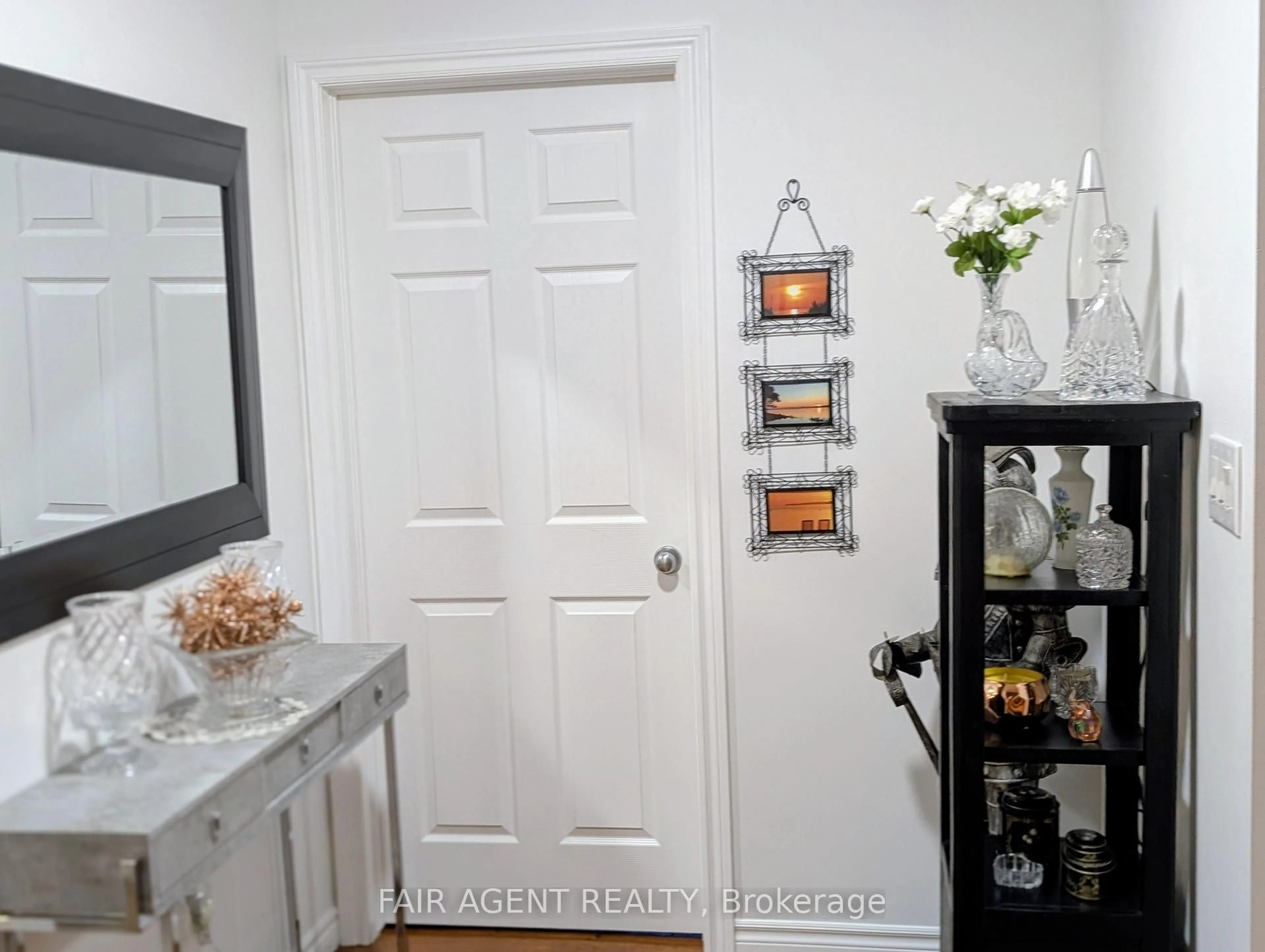 Indoor entryway for 110 MILTON SEILER Cres, Minto Ontario N0G 2P0