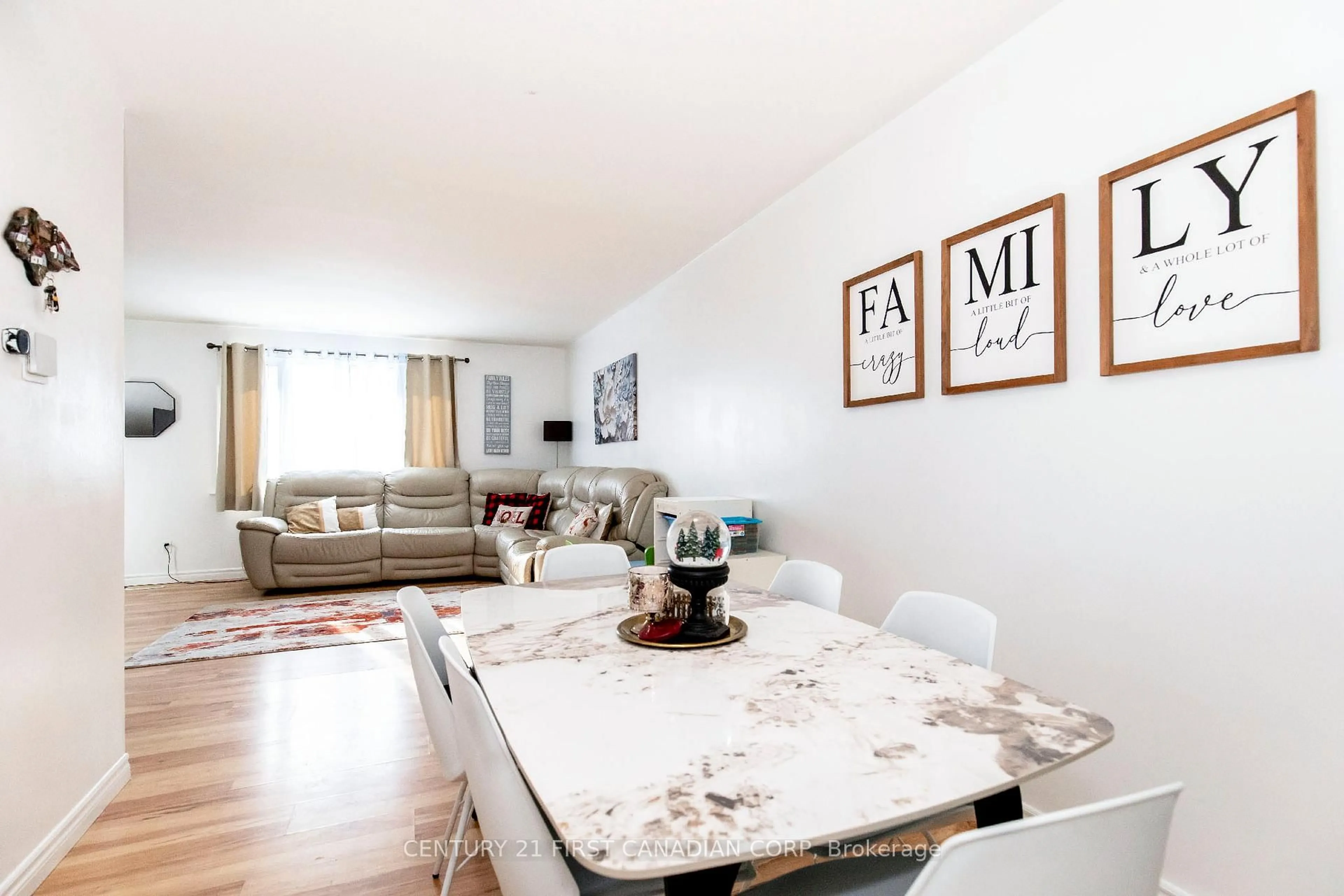 Dining room, wood/laminate floor for 12 Noel Ave, London East Ontario N5V 1A9