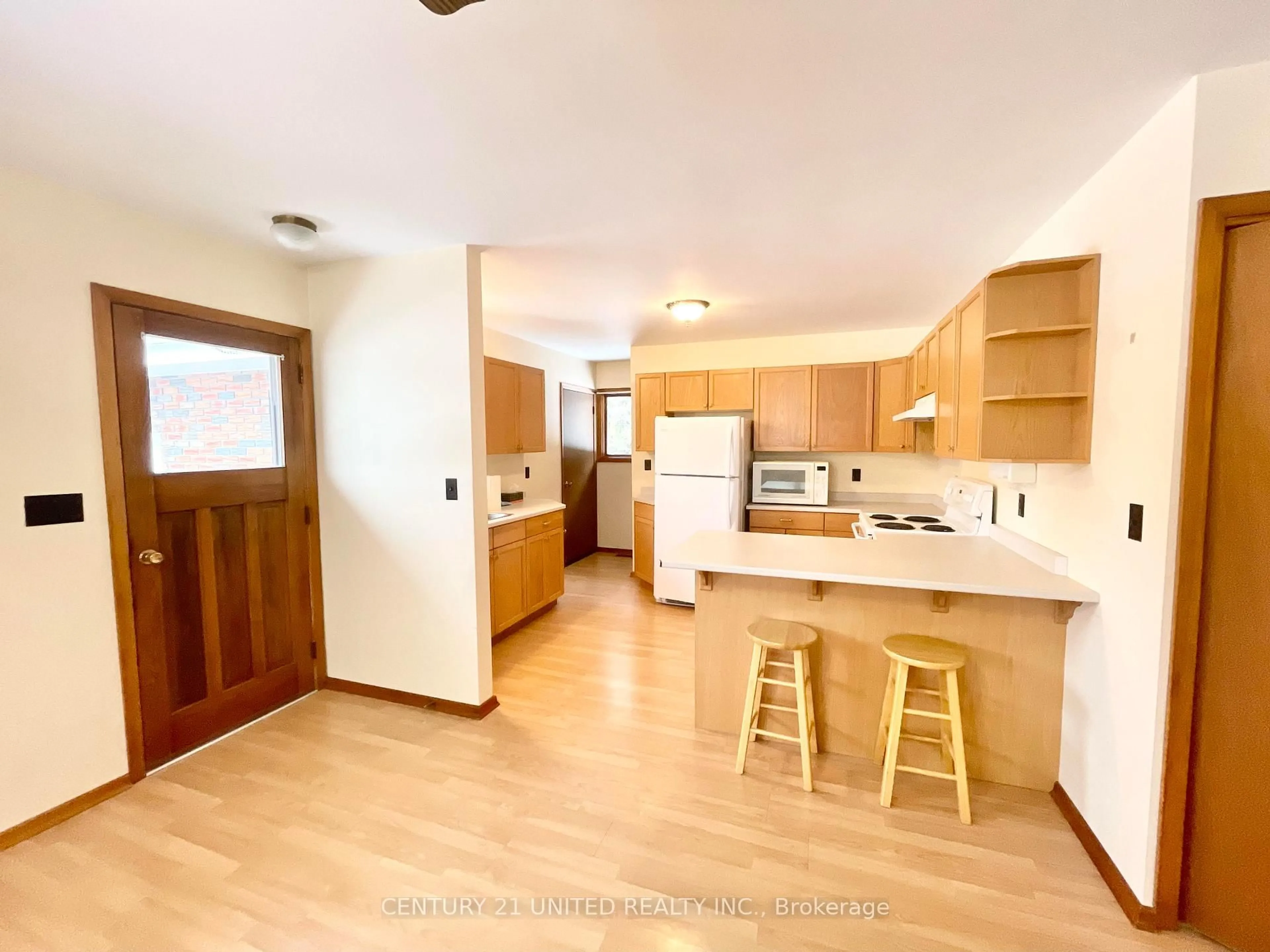 Open concept kitchen, wood/laminate floor for 4754 County 45 Rd, Hamilton Township Ontario K9A 4J9