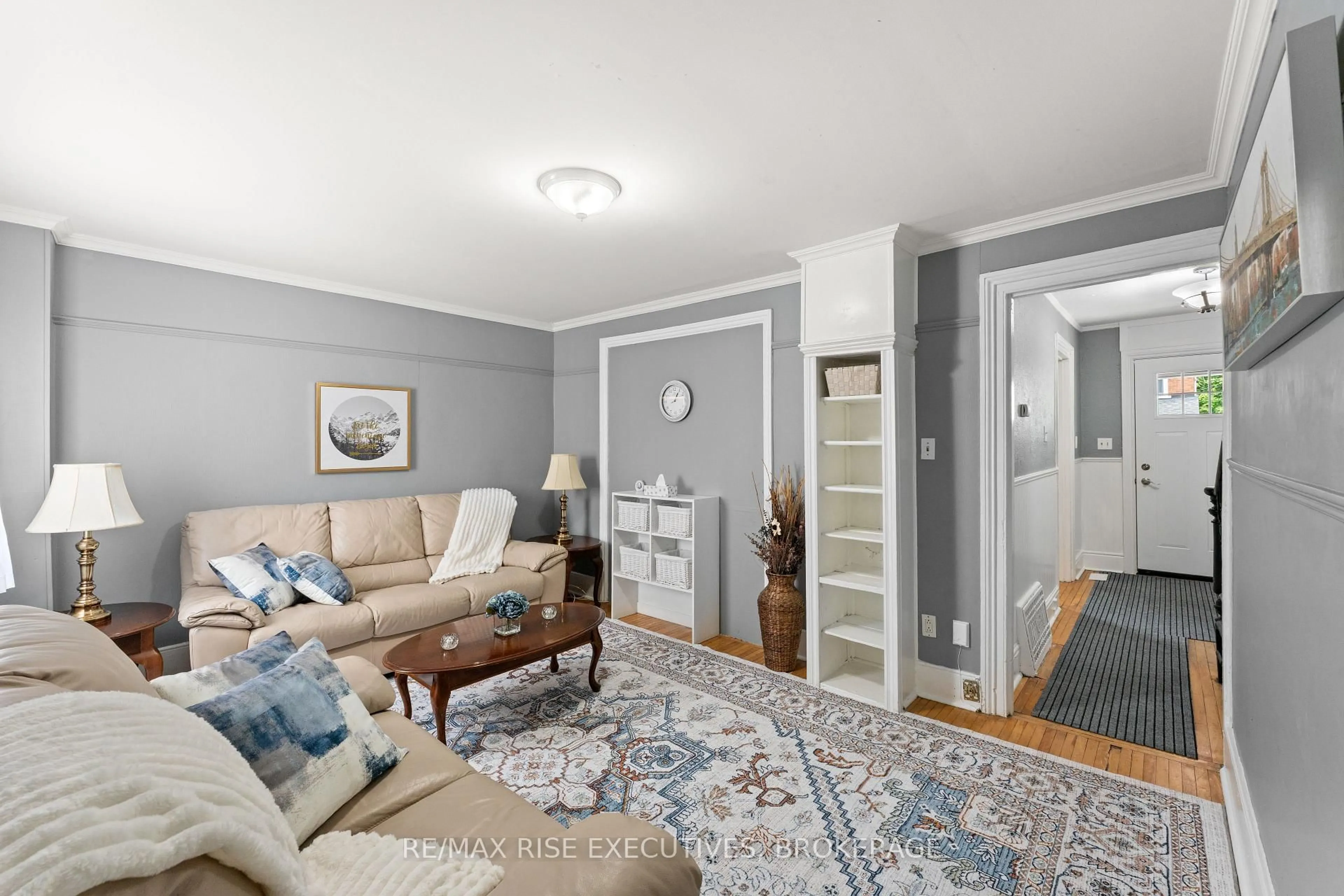 Living room with furniture, unknown for 135 Nelson St, Kingston Ontario K7L 3W9