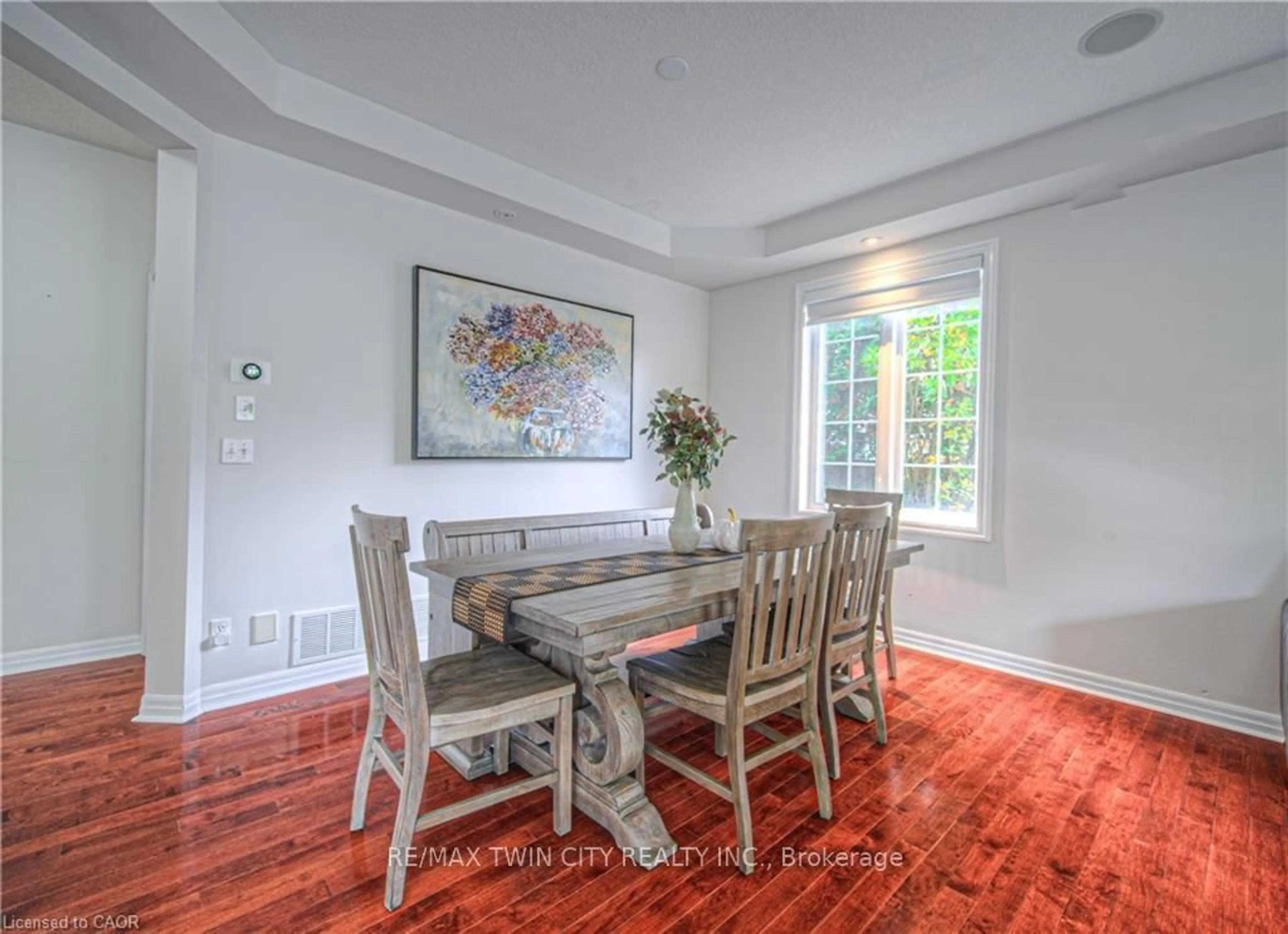 Dining room, unknown for 47 Dellgrove Circ, Cambridge Ontario N1T 2J9