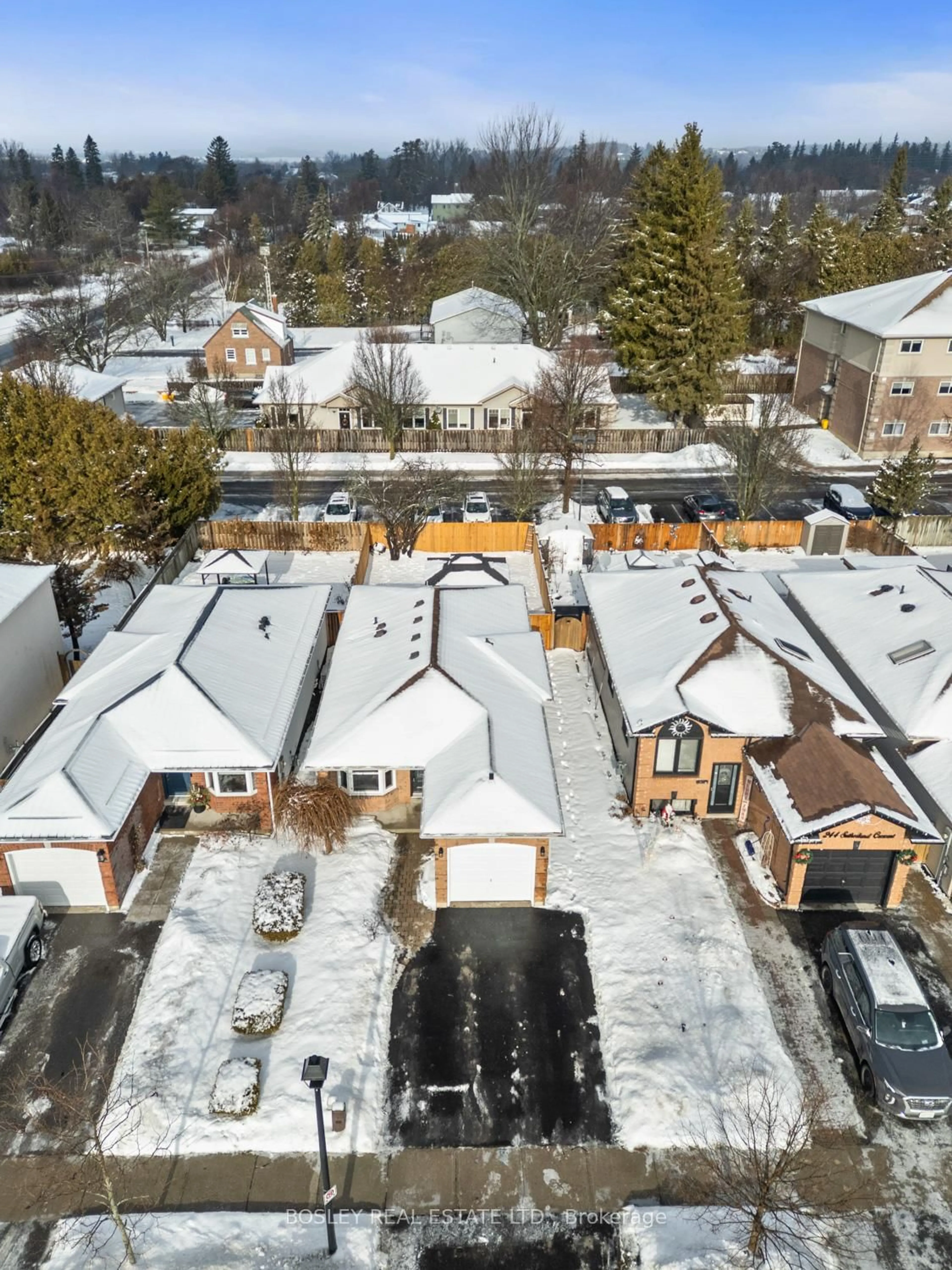A pic from outside/outdoor area/front of a property/back of a property/a pic from drone, street for 246 Sutherland Cres, Cobourg Ontario K9A 5L3