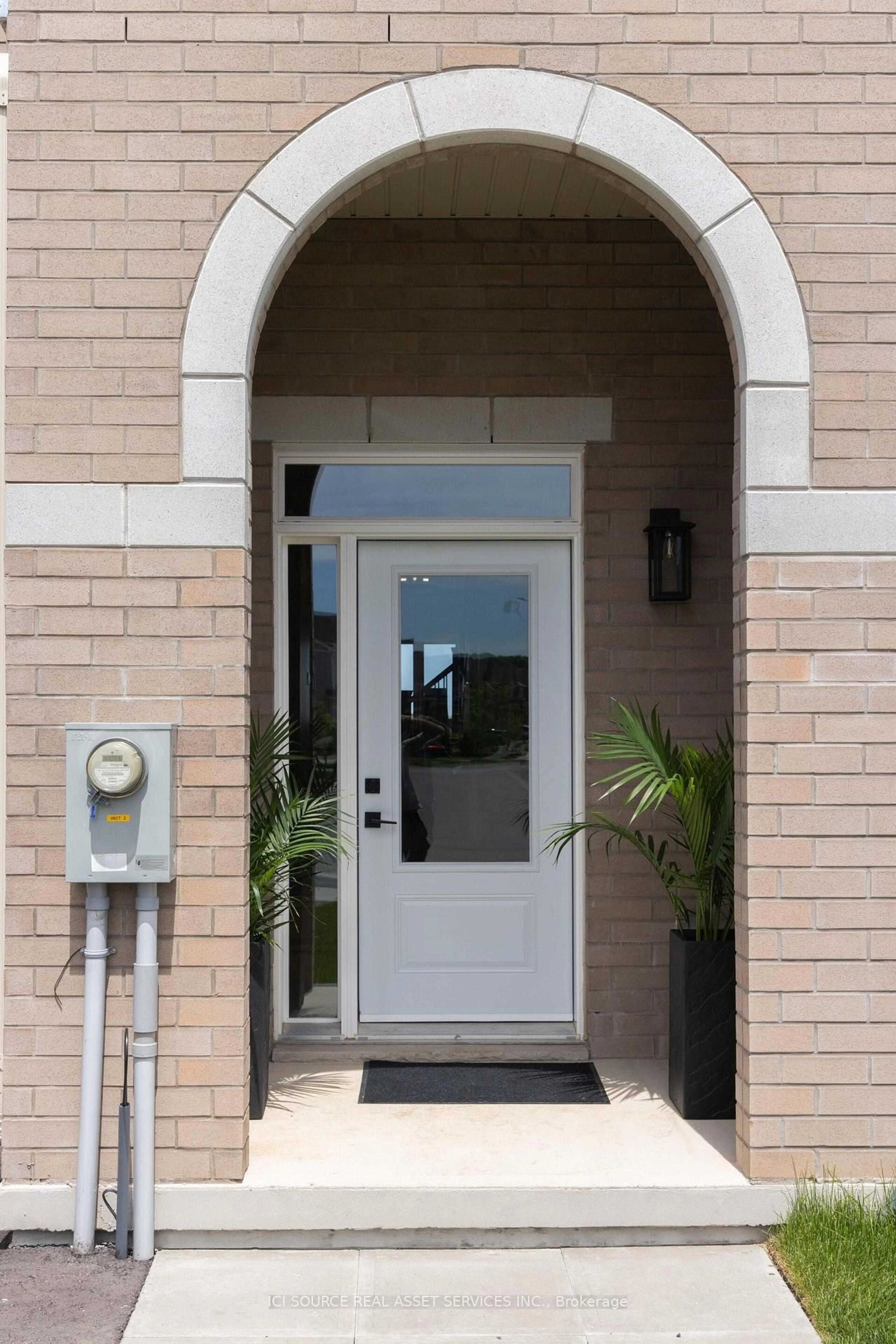 Indoor entryway for 4061-3 Fracchioni Dr, Lincoln Ontario L3J 0R5