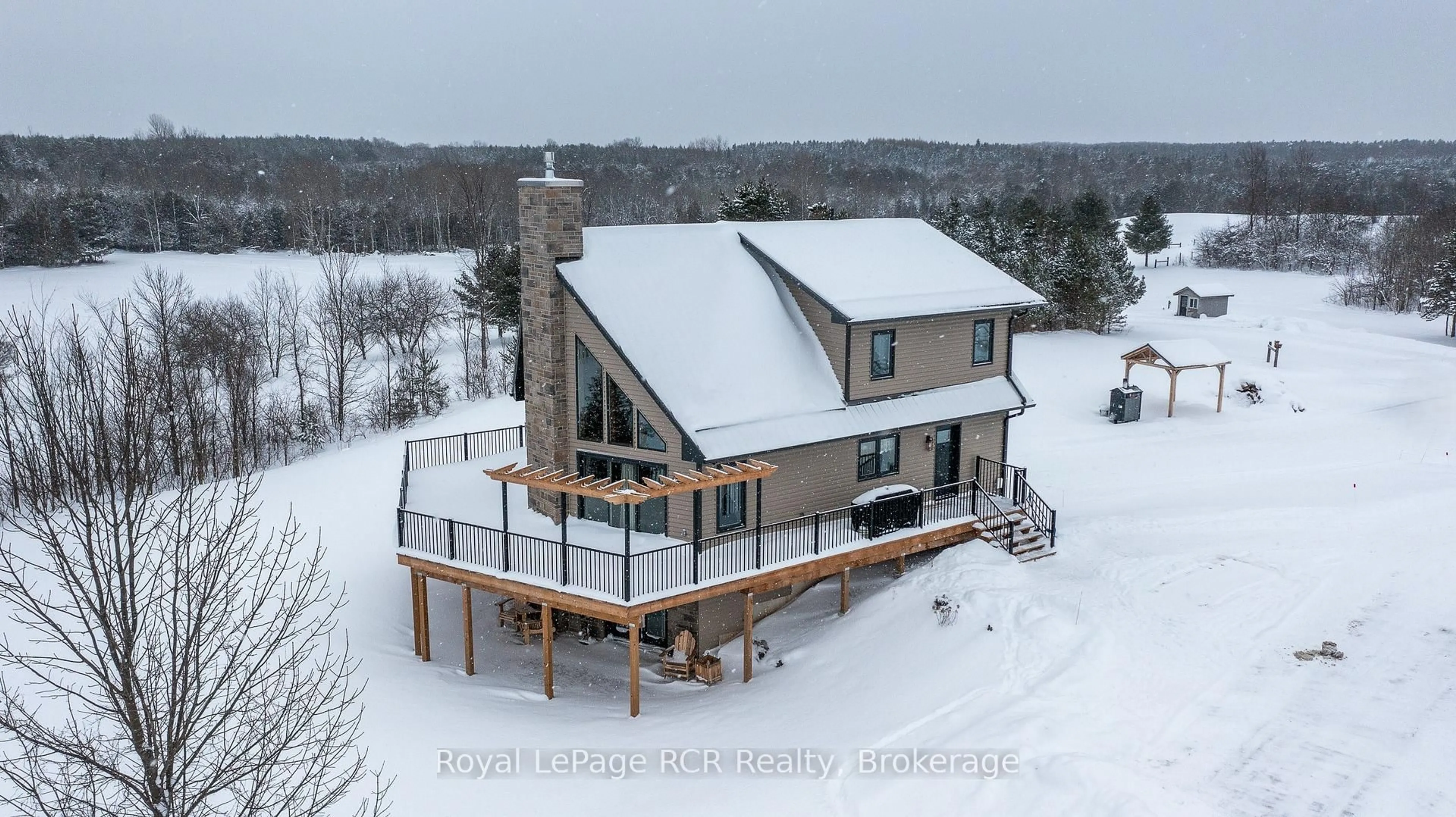 A pic from outside/outdoor area/front of a property/back of a property/a pic from drone, building for 742654 Sideroad 4B Sdrd, Chatsworth Ontario N0H 1G0