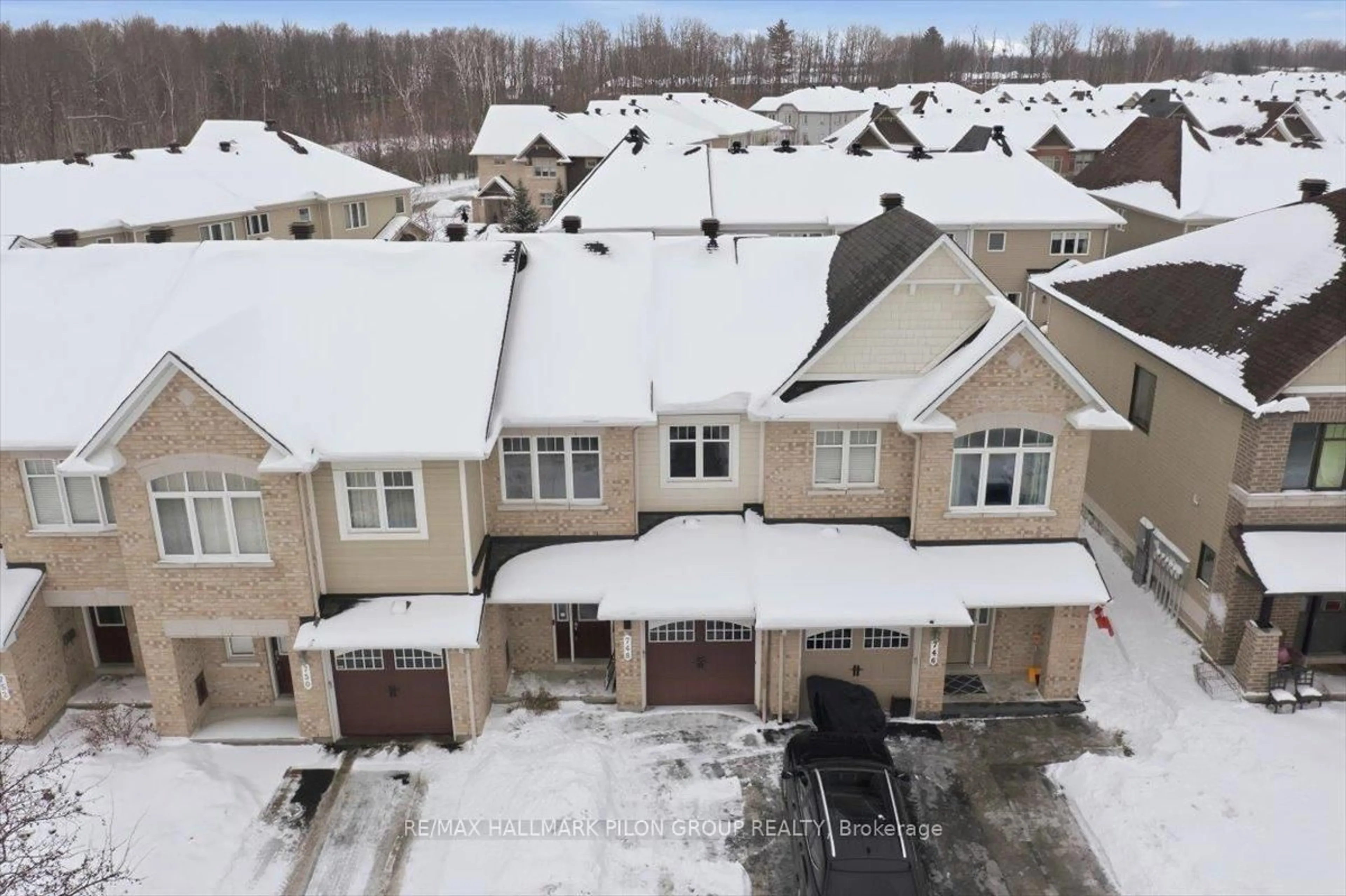 A pic from outside/outdoor area/front of a property/back of a property/a pic from drone, unknown for 748 Morningstar Way, Ottawa Ontario K1W 0G6