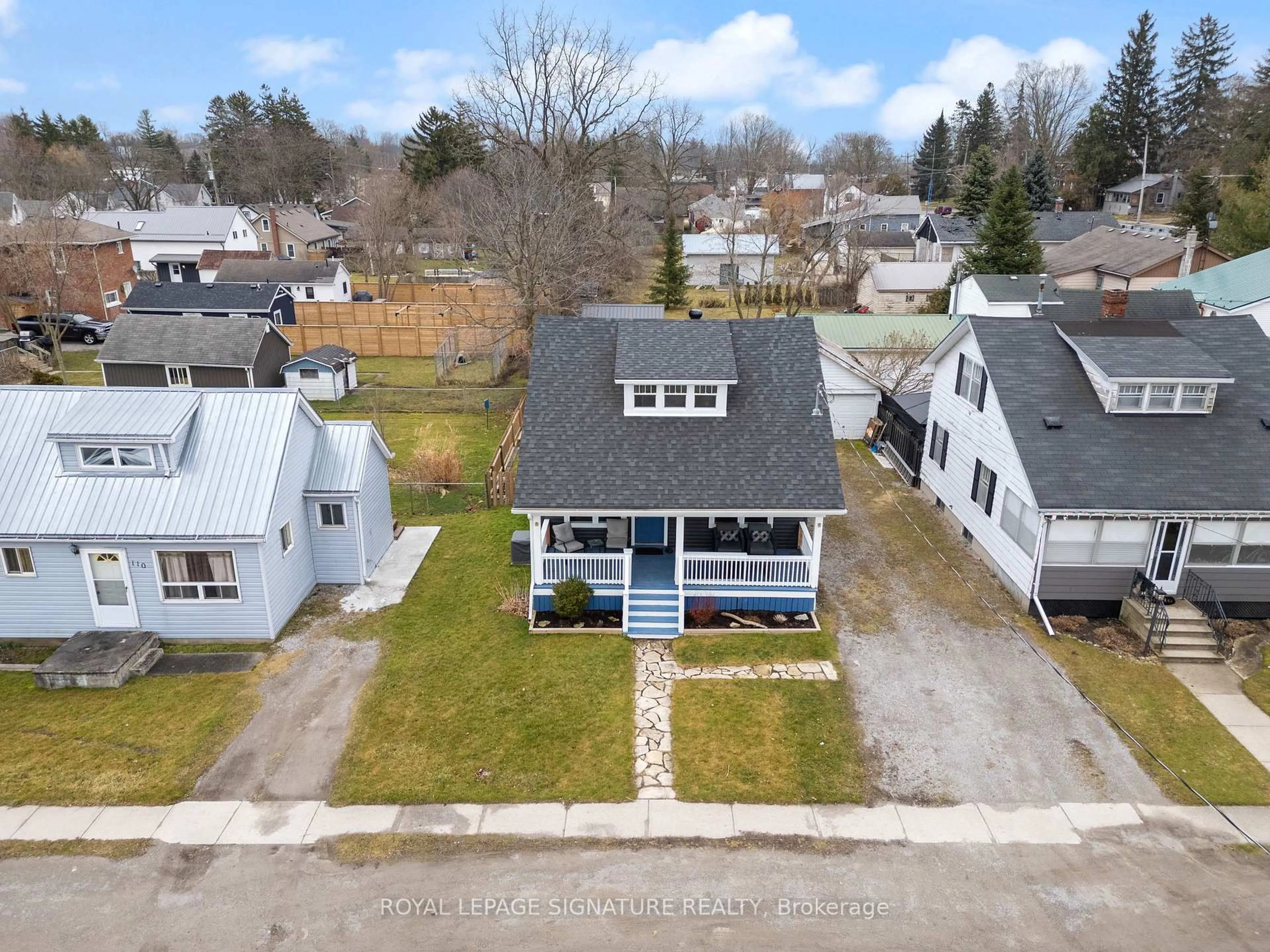 A pic from outside/outdoor area/front of a property/back of a property/a pic from drone, street for 108 Nelson St, Norfolk Ontario N0A 1N0