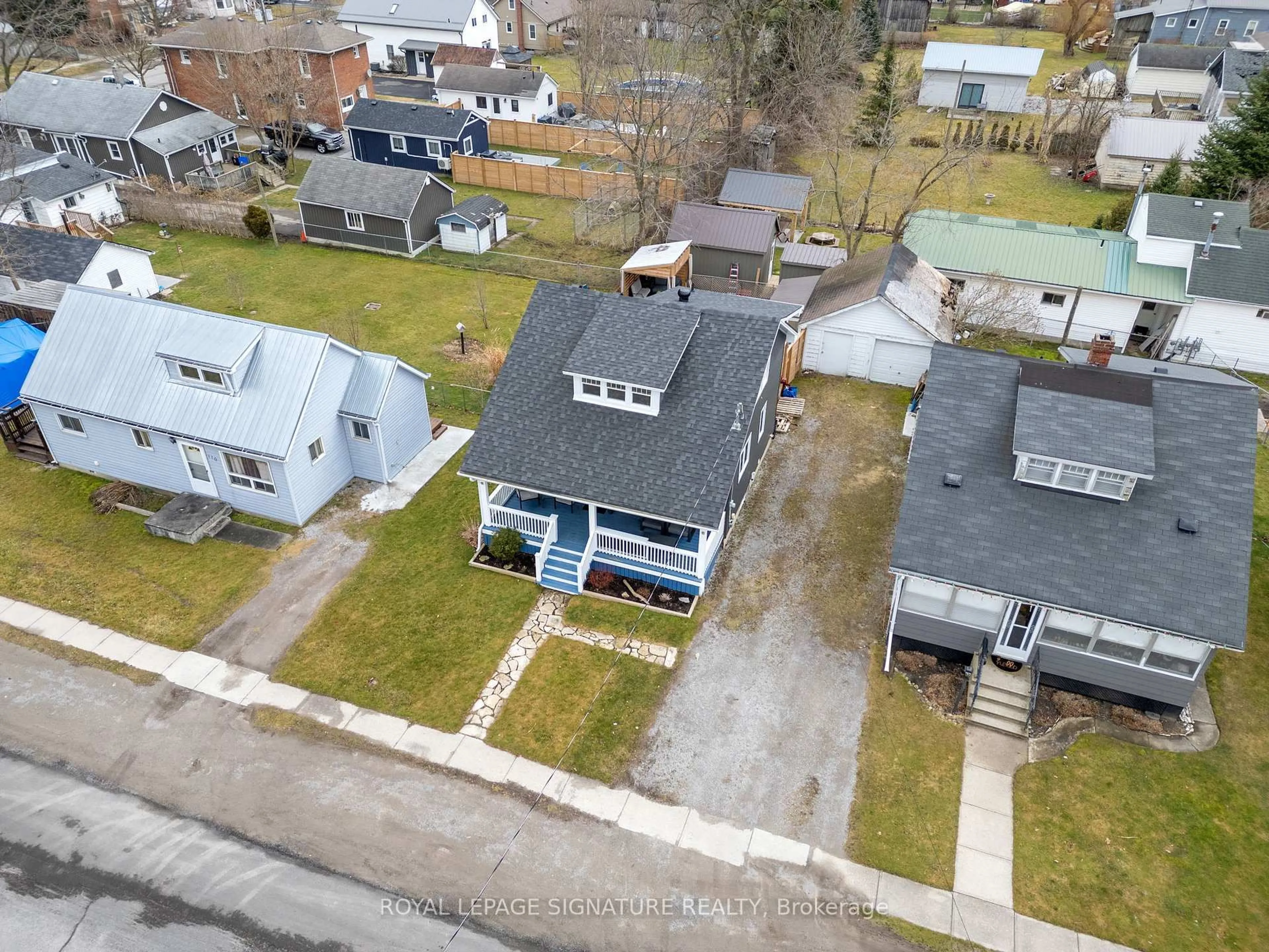 A pic from outside/outdoor area/front of a property/back of a property/a pic from drone, street for 108 Nelson St, Norfolk Ontario N0A 1N0