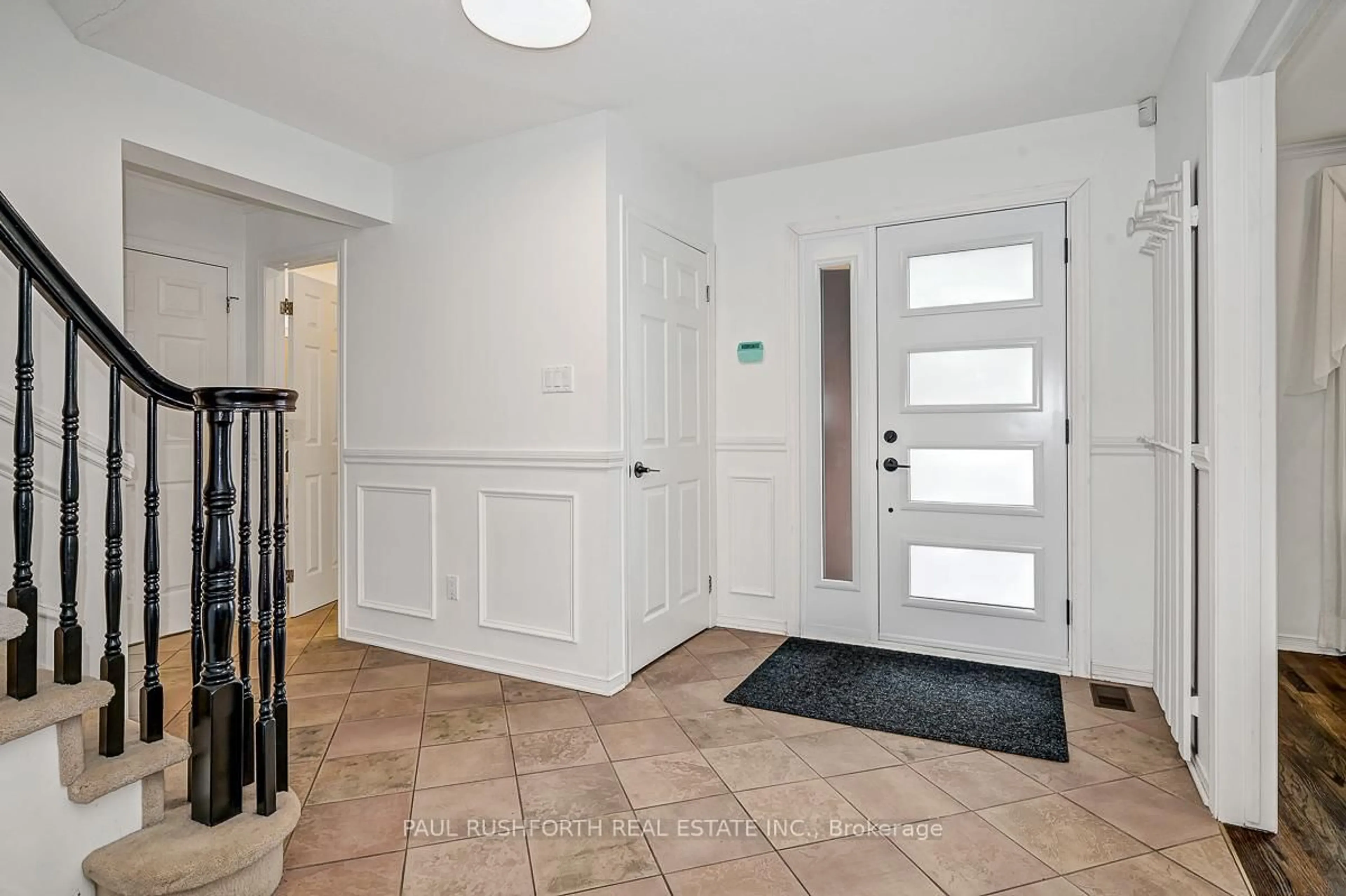 Indoor entryway for 1 Acklam Terr, Kanata Ontario K2K 2H1