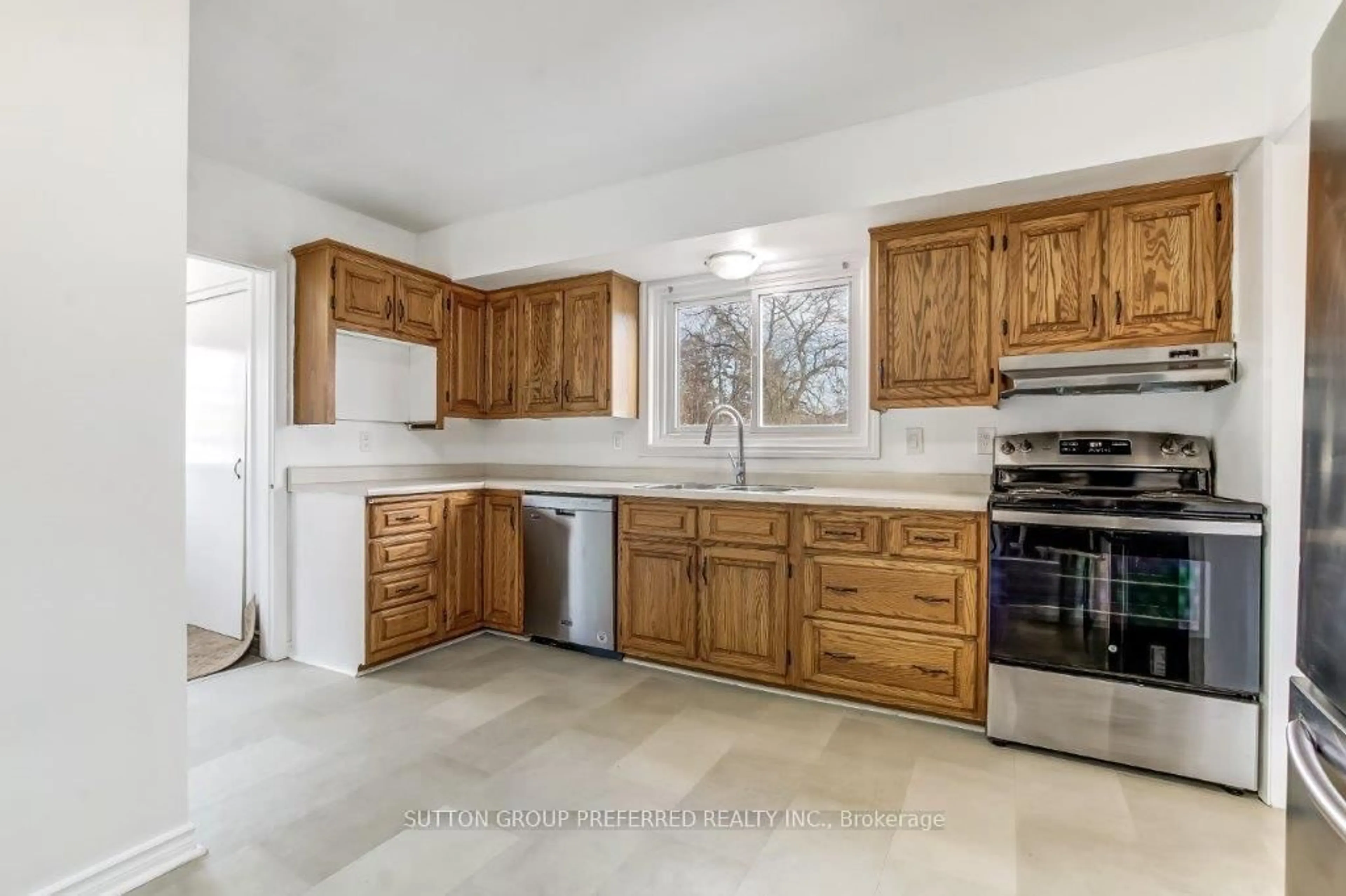 Unknown for 195 Myrtle St, St. Thomas Ontario N5R 2G8