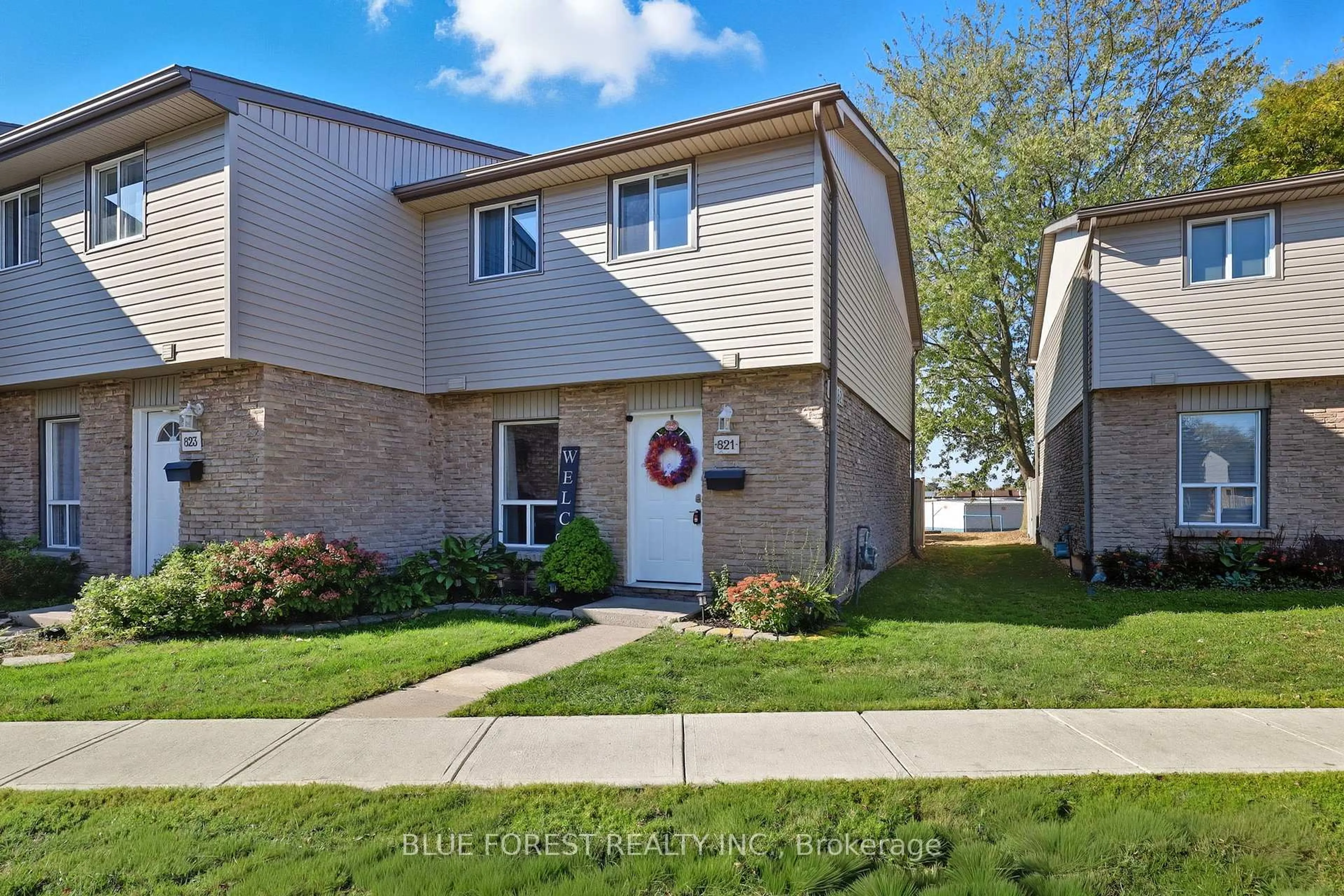 Unknown for 821 Southdale Rd #16, London South Ontario N6E 1V7