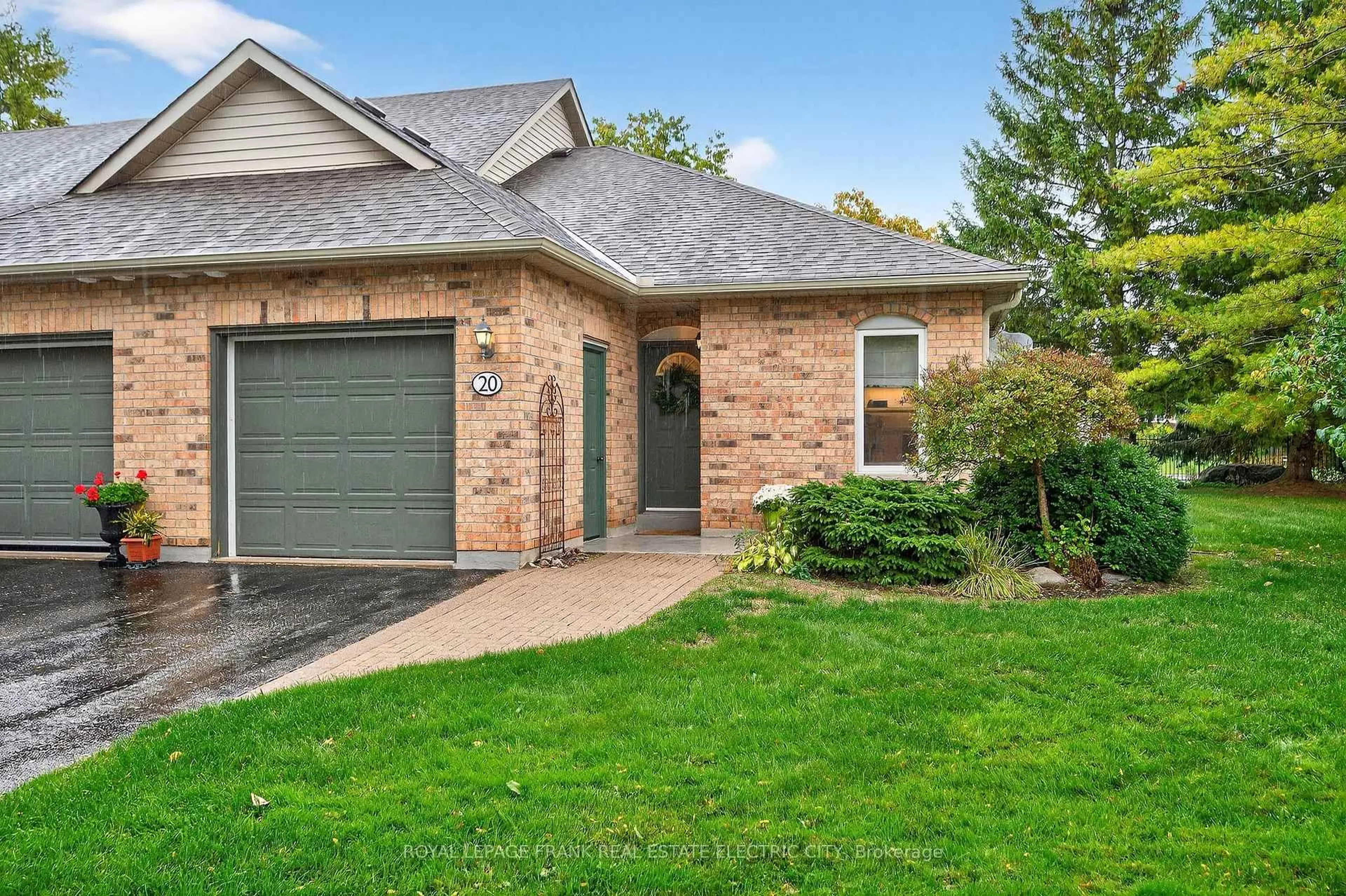 Home with brick exterior material, street for 20 Charles Crt, Selwyn Ontario K0L 2H0