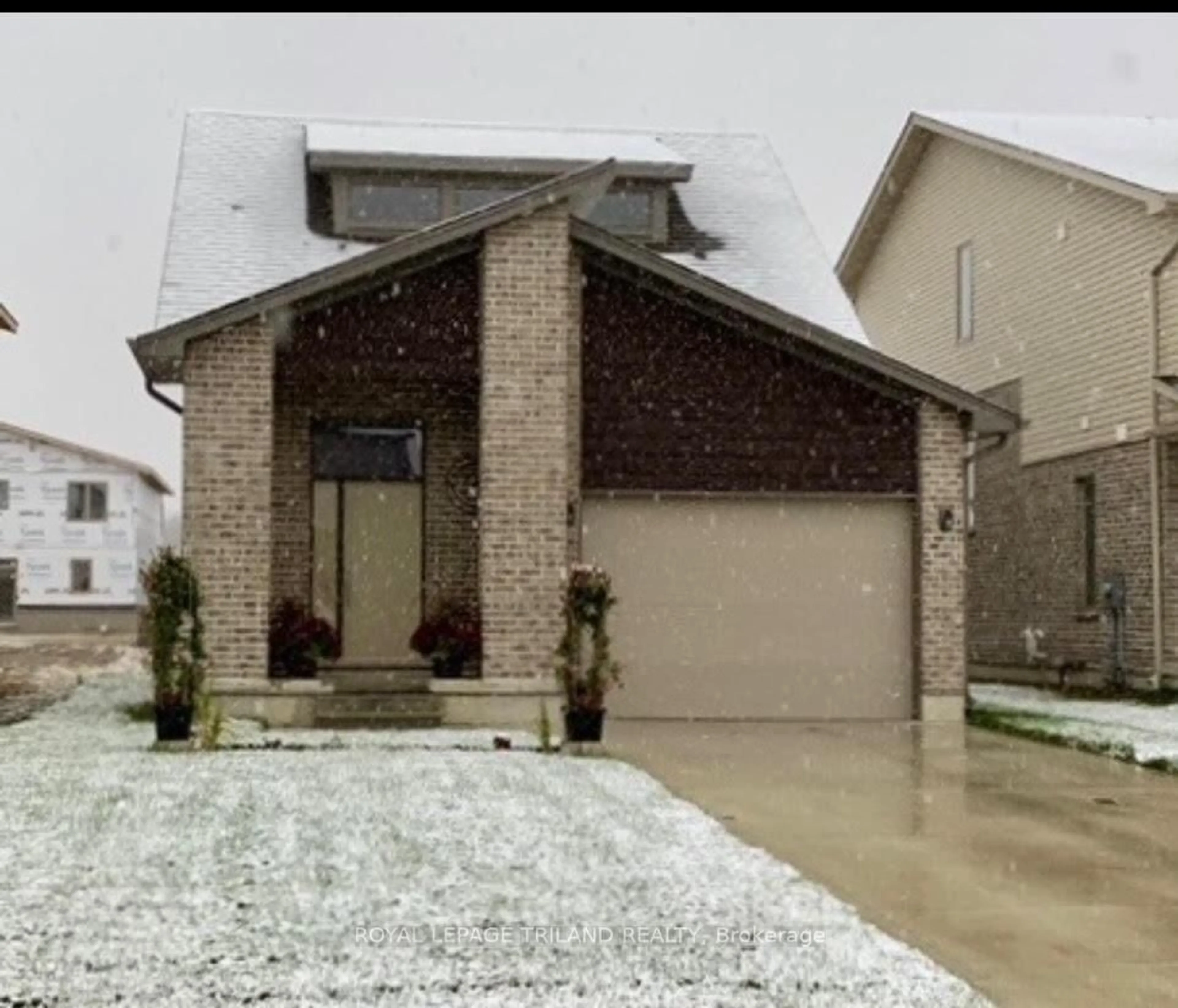 Unknown for 2467 Irish Moss Rd, London South Ontario N6M 0A2