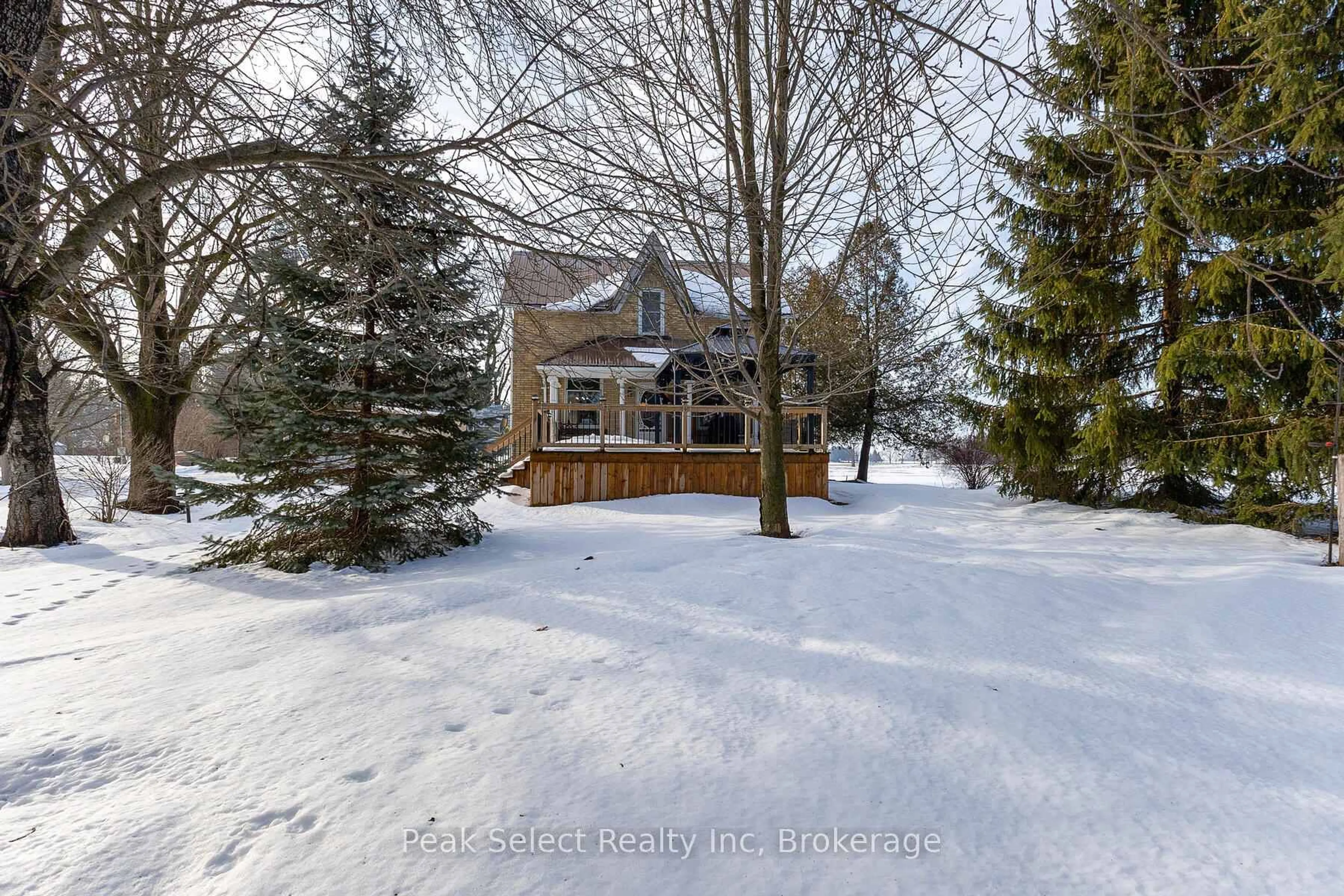 A pic from outside/outdoor area/front of a property/back of a property/a pic from drone, unknown for 3410 Perth Rd 163 Rd, West Perth Ontario N0K 1N0