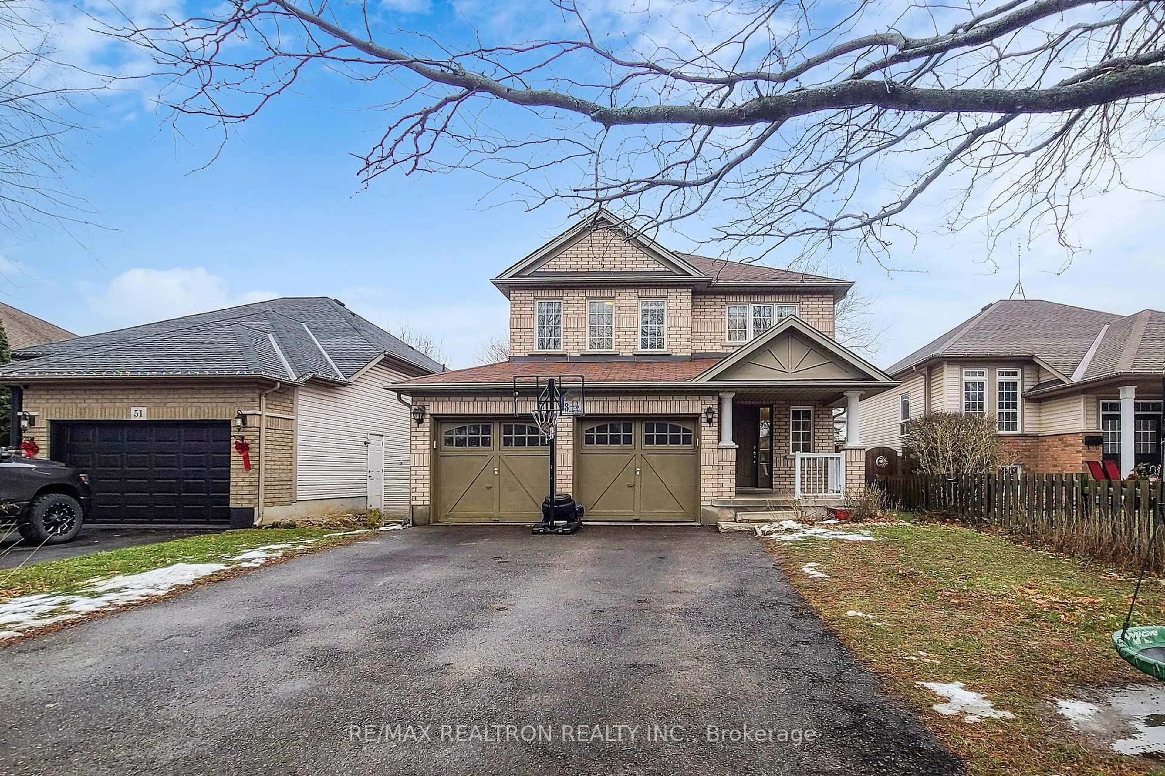 Unknown for 53 Longfellow Ave, St. Catharines Ontario L2R 6N8