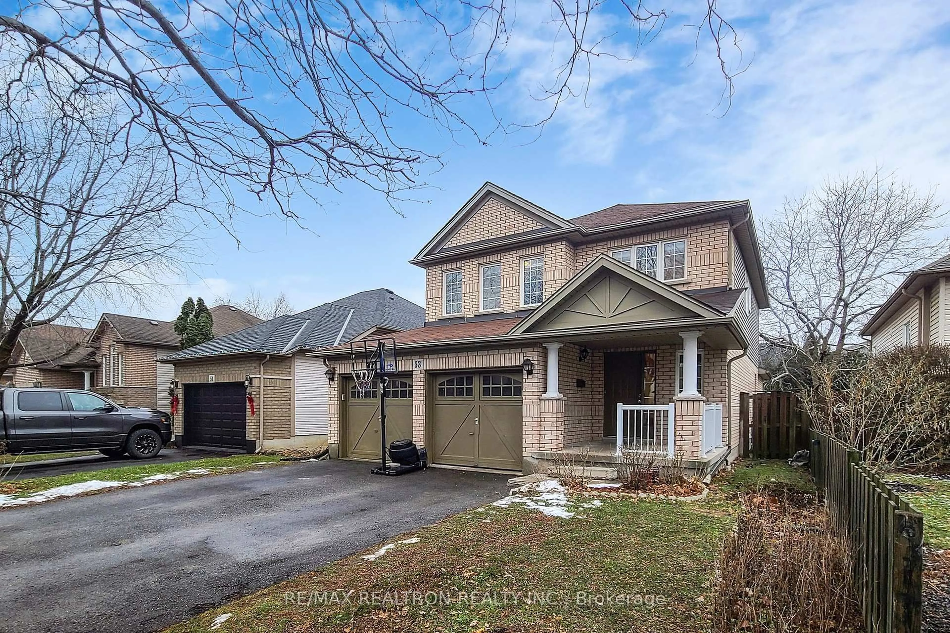 Home with brick exterior material, street for 53 Longfellow Ave, St. Catharines Ontario L2R 6N8