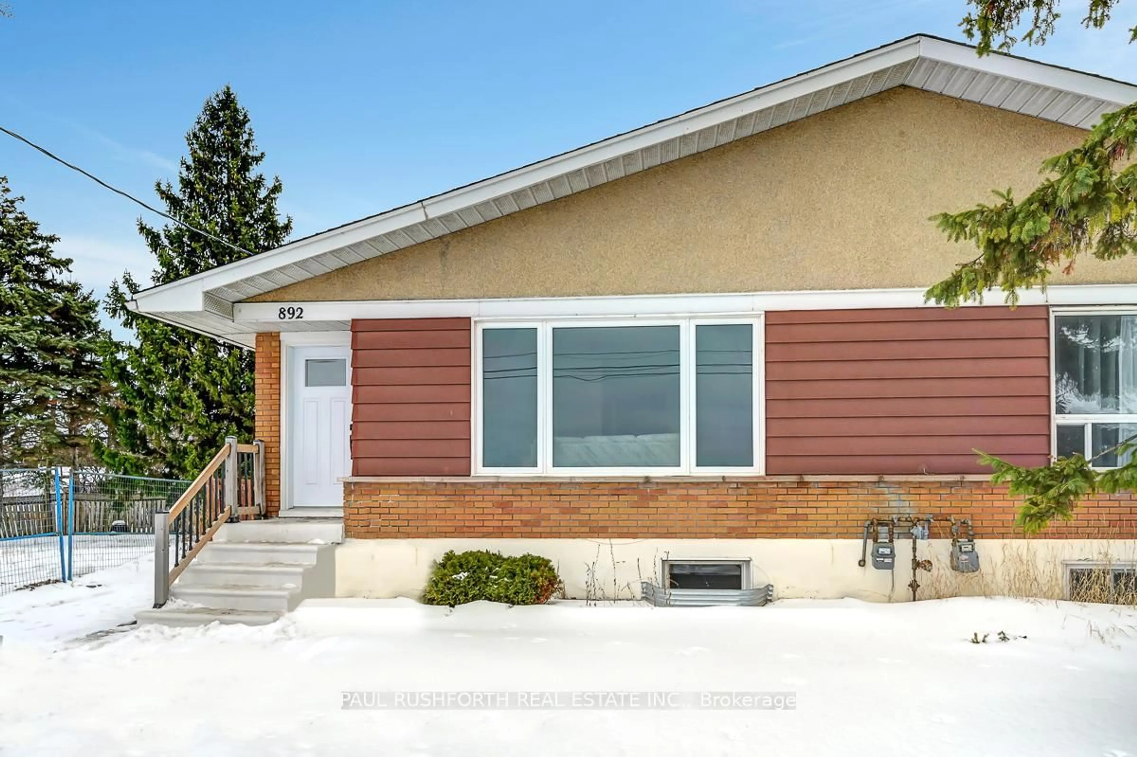 Home with vinyl exterior material, street for 892 Baseline Rd, Ottawa Ontario K2C 0A4