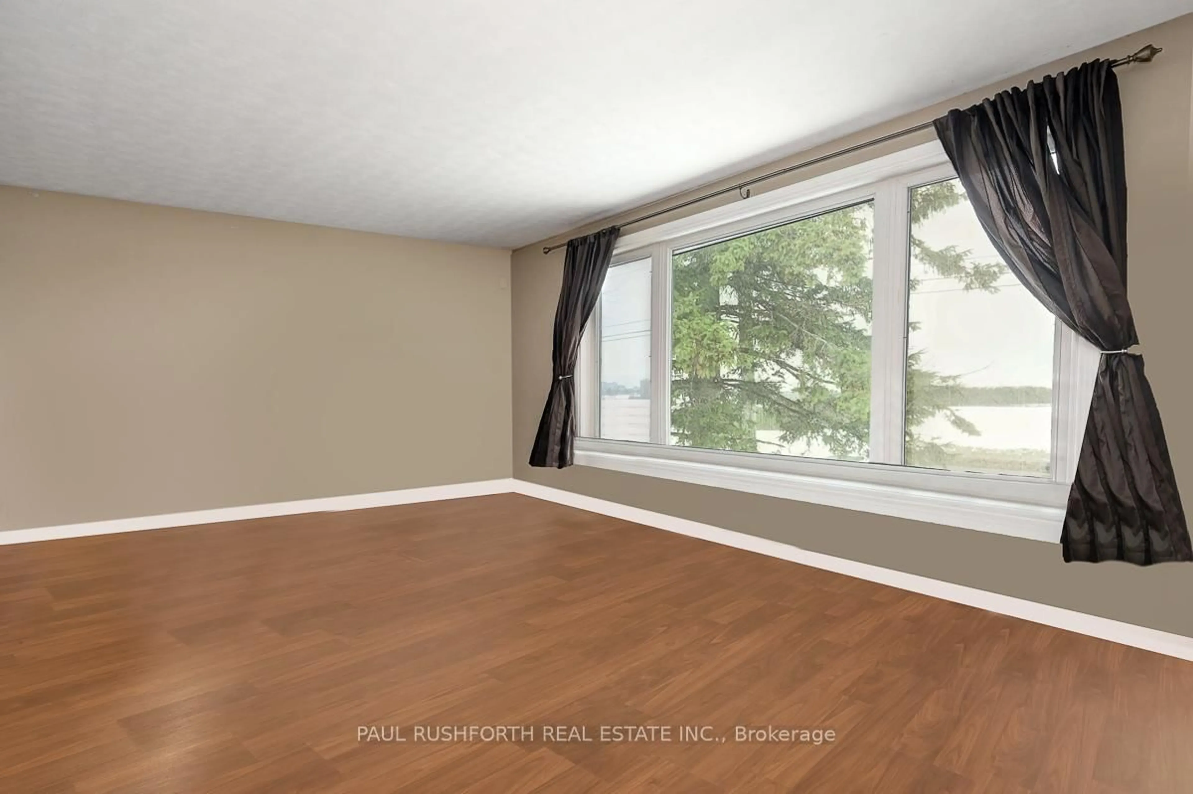 A pic of a room for 892 Baseline Rd, Ottawa Ontario K2C 0A4