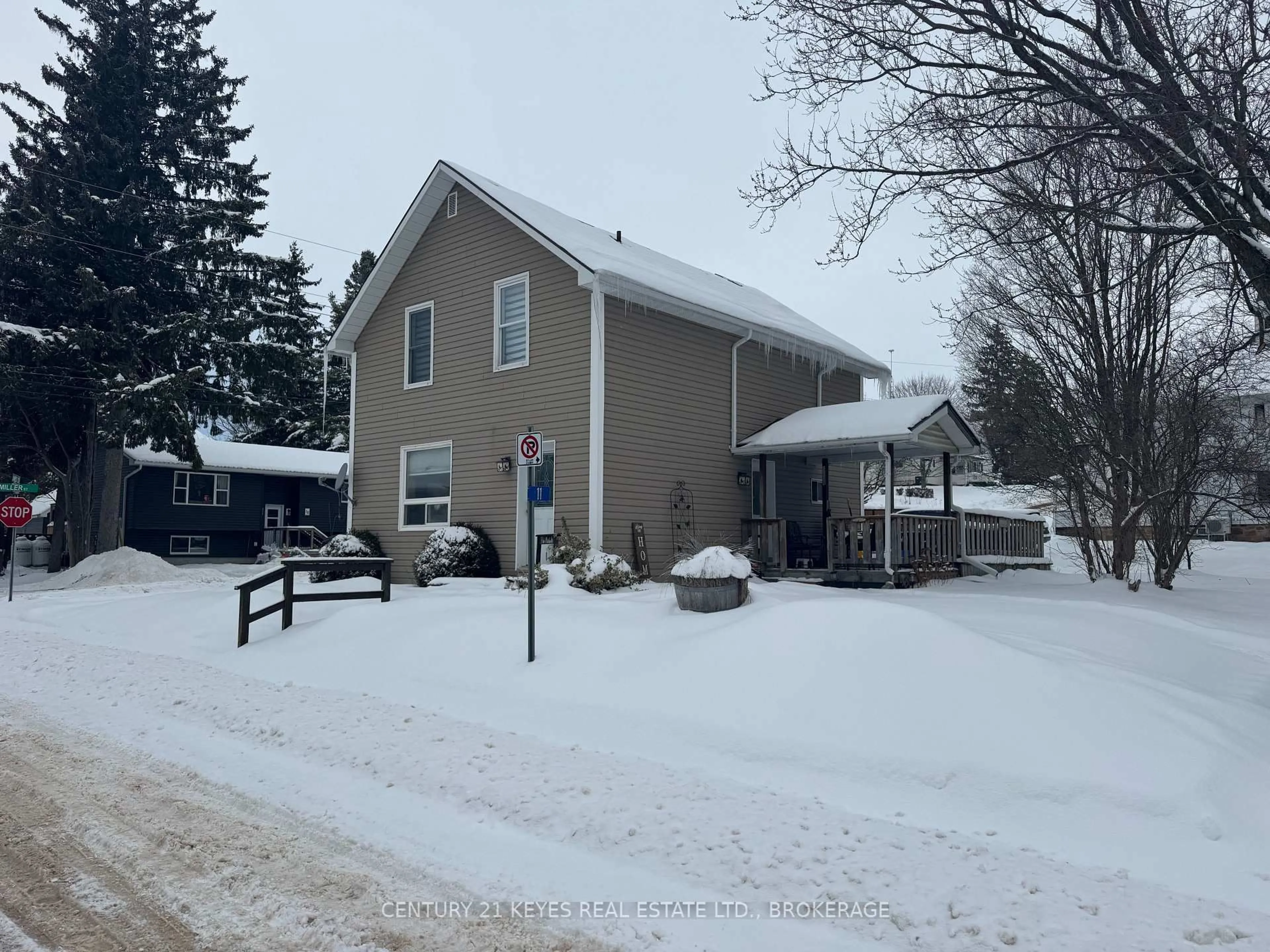A pic from outside/outdoor area/front of a property/back of a property/a pic from drone, street for 11 James St St, Lansdowne Village Ontario K0E 1L0