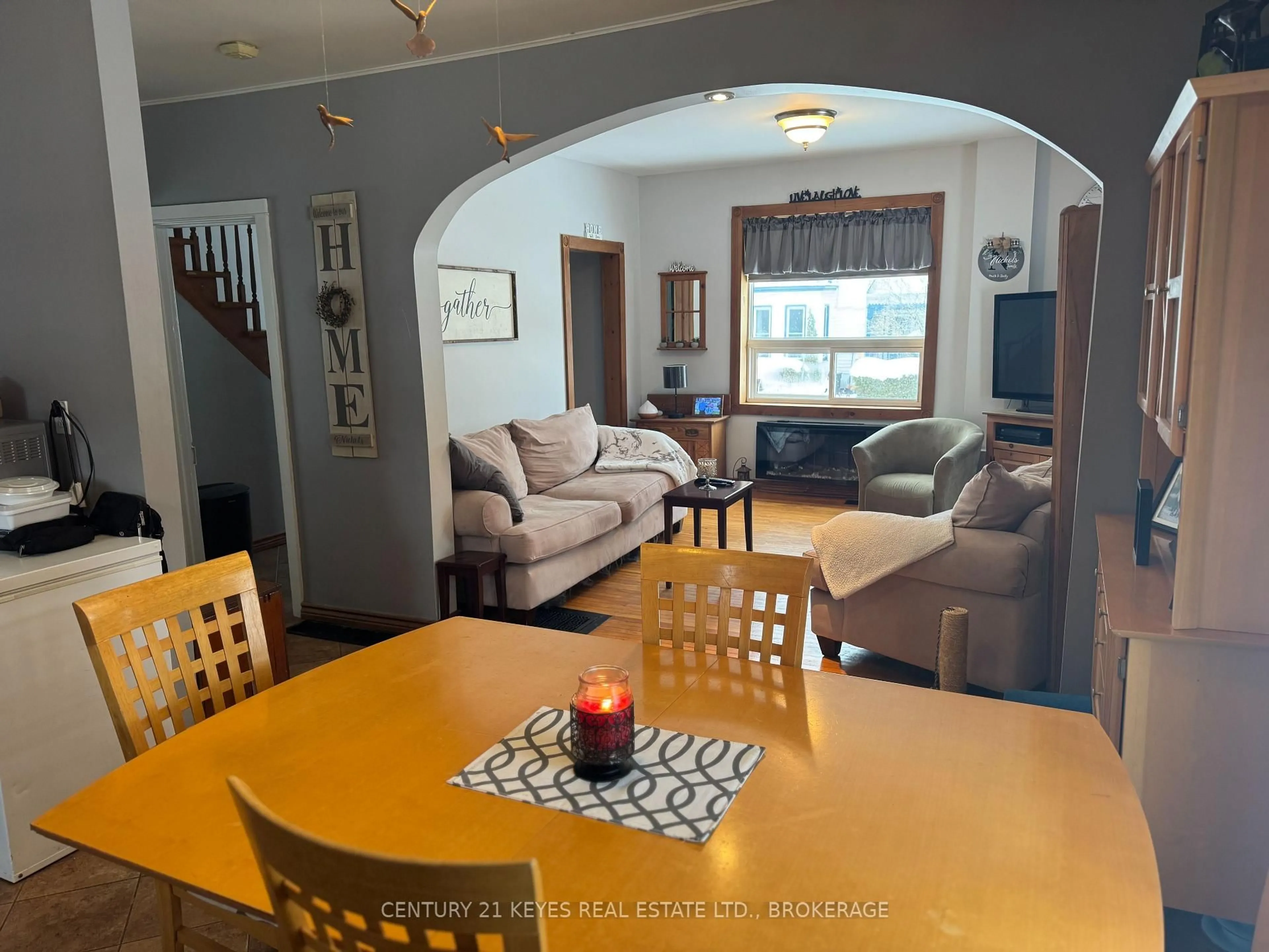 Living room with furniture, unknown for 11 James St St, Lansdowne Village Ontario K0E 1L0