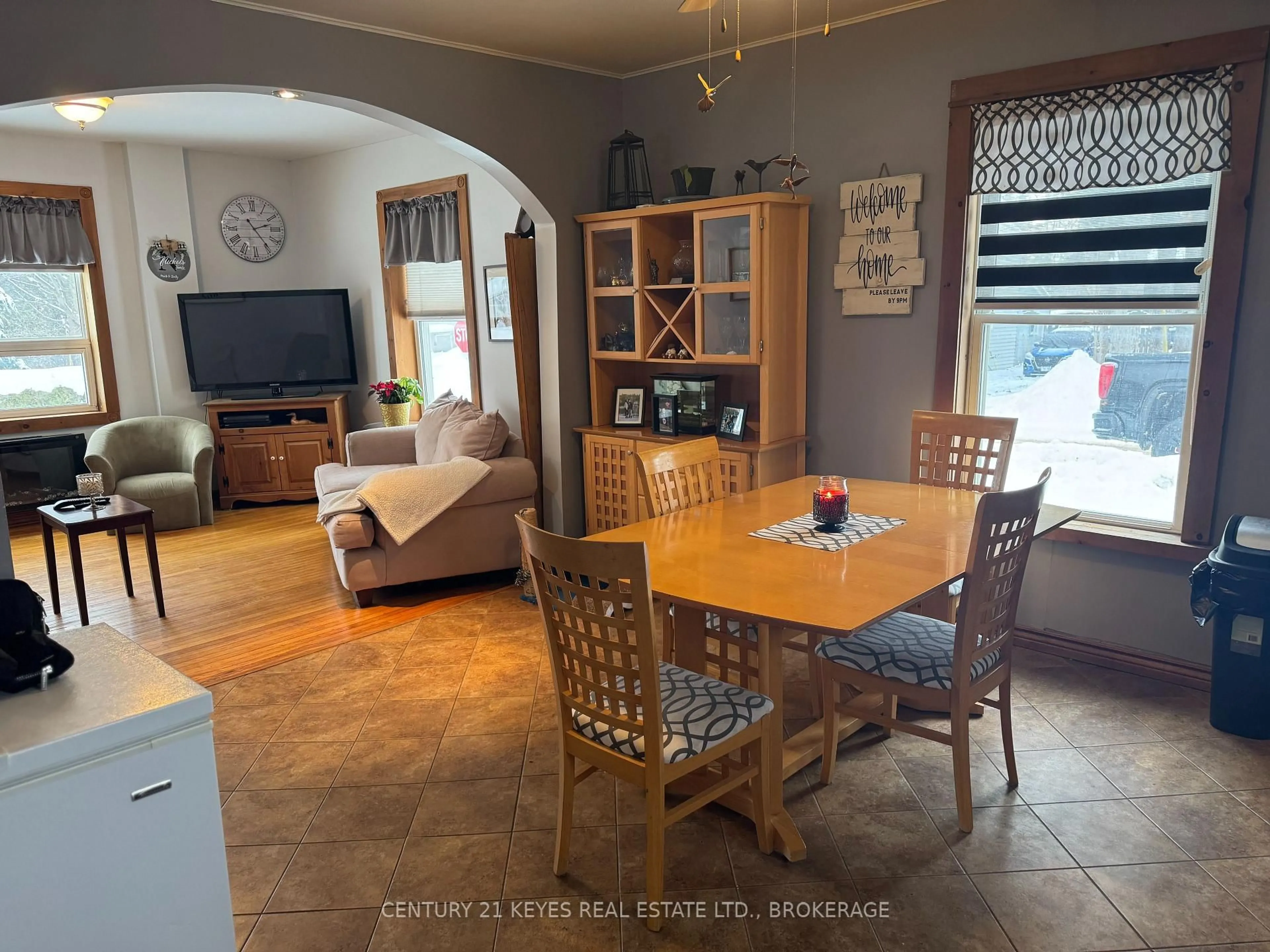 Unknown for 11 James St St, Lansdowne Village Ontario K0E 1L0