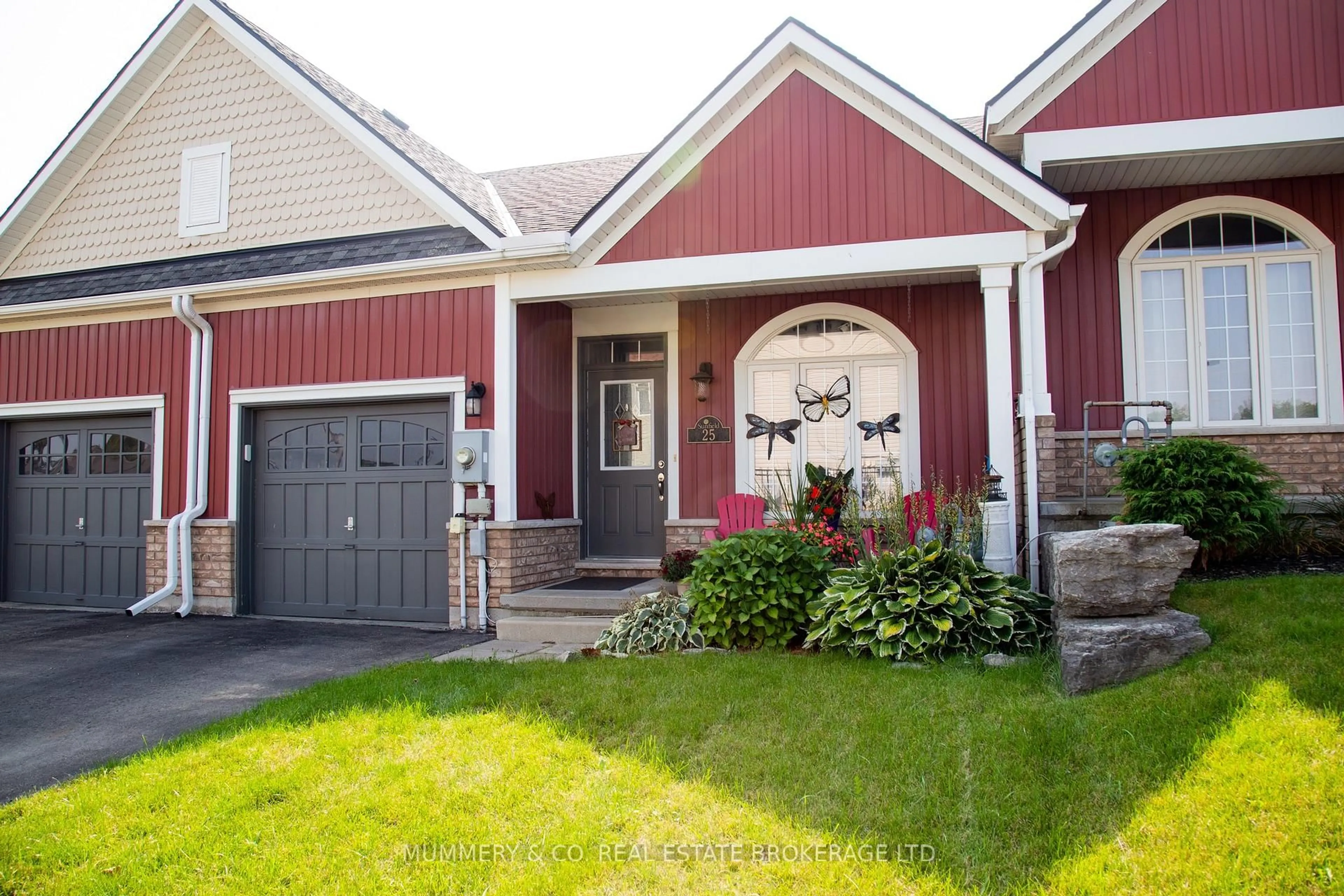 Home with vinyl exterior material, street for 410 Queen St #25, Norfolk Ontario N3Y 0B3