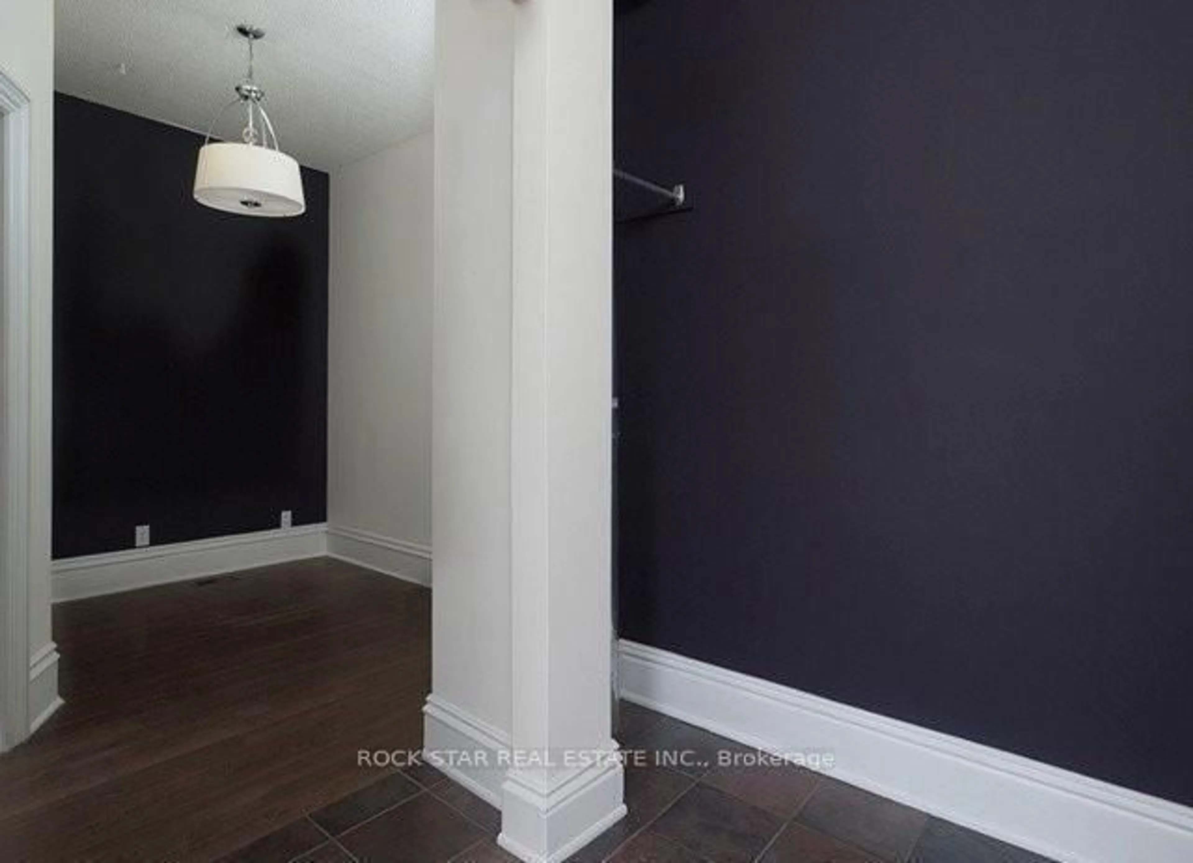 Unknown for 111 Ainslie St, Cambridge Ontario N1R 3P2