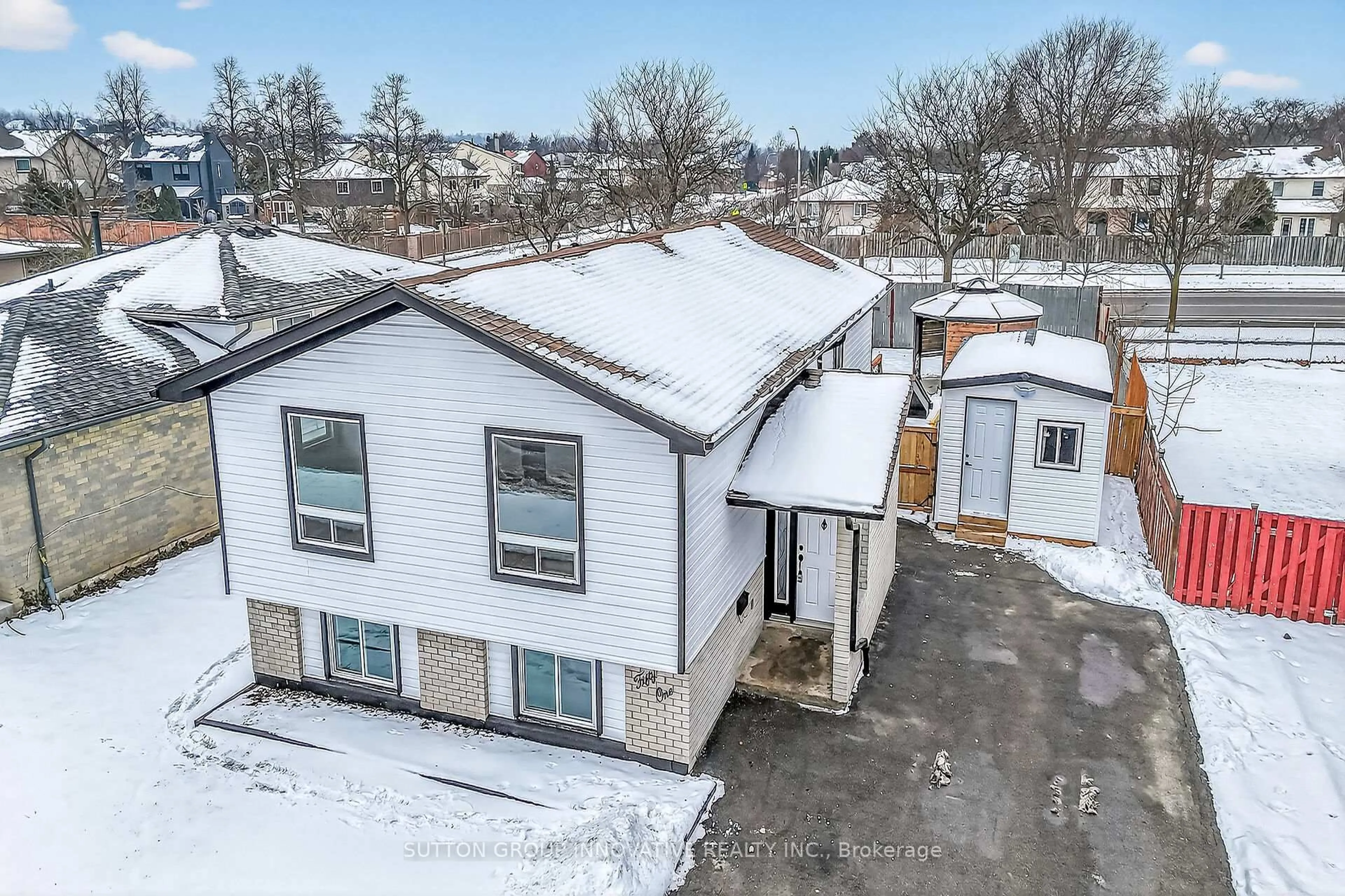 A pic from outside/outdoor area/front of a property/back of a property/a pic from drone, street for 51 Odessa St, Hamilton Ontario L8J 1A3