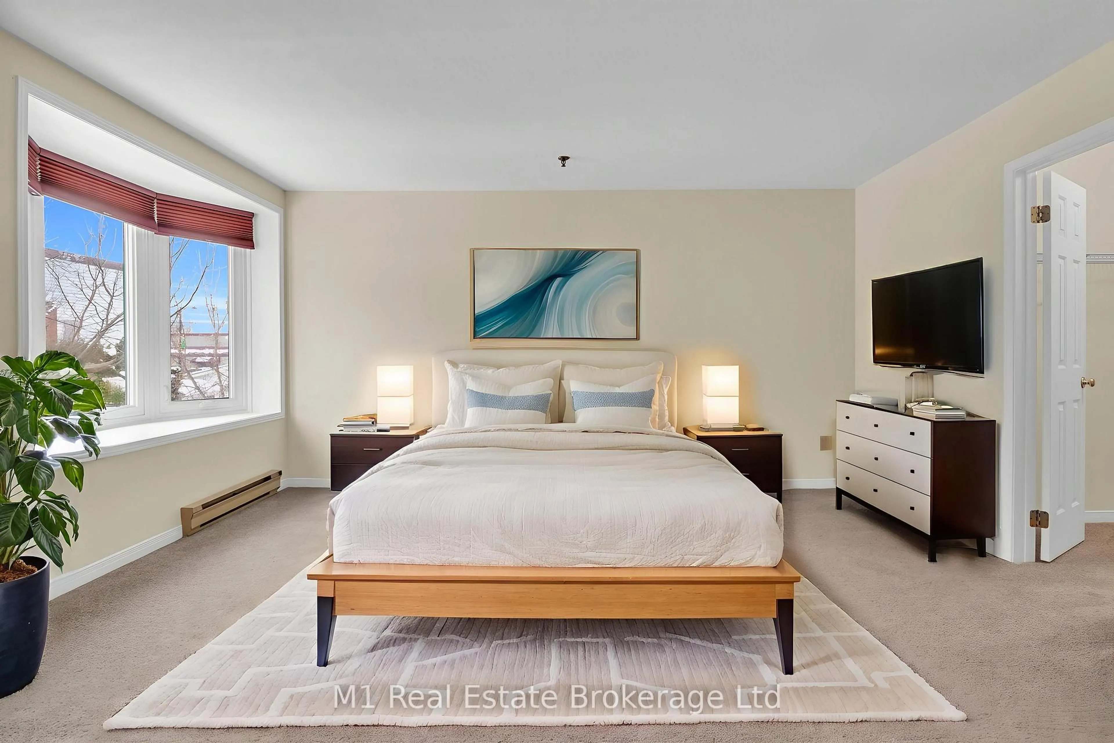 Bedroom with bed, unknown for 1009 Queenston Rd #206, Cambridge Ontario N3H 3P3