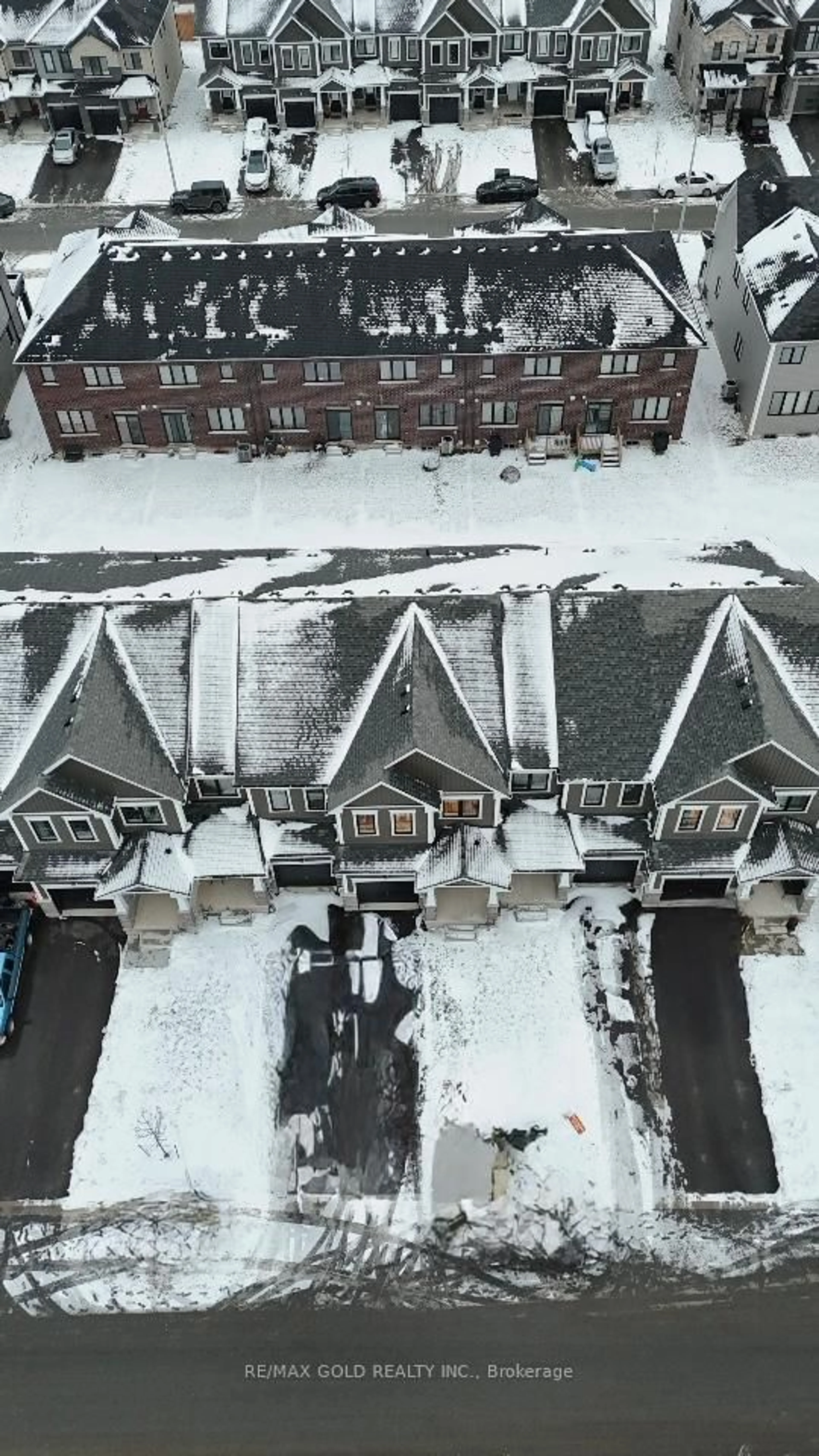 A pic from outside/outdoor area/front of a property/back of a property/a pic from drone, unknown for 50 Ever Sweet Way, Thorold Ontario L2E 6S4