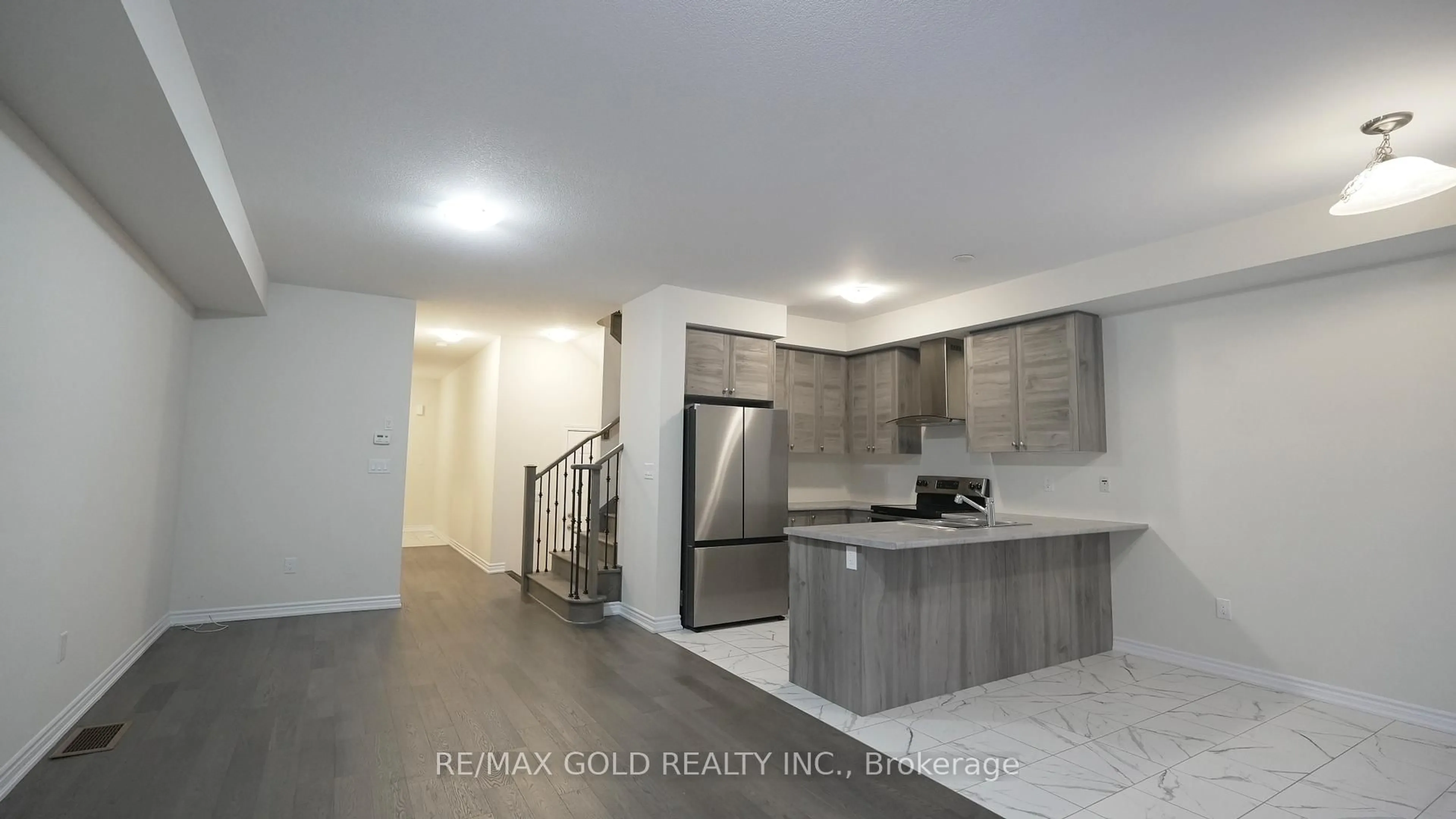 Open concept kitchen, unknown for 50 Ever Sweet Way, Thorold Ontario L2E 6S4