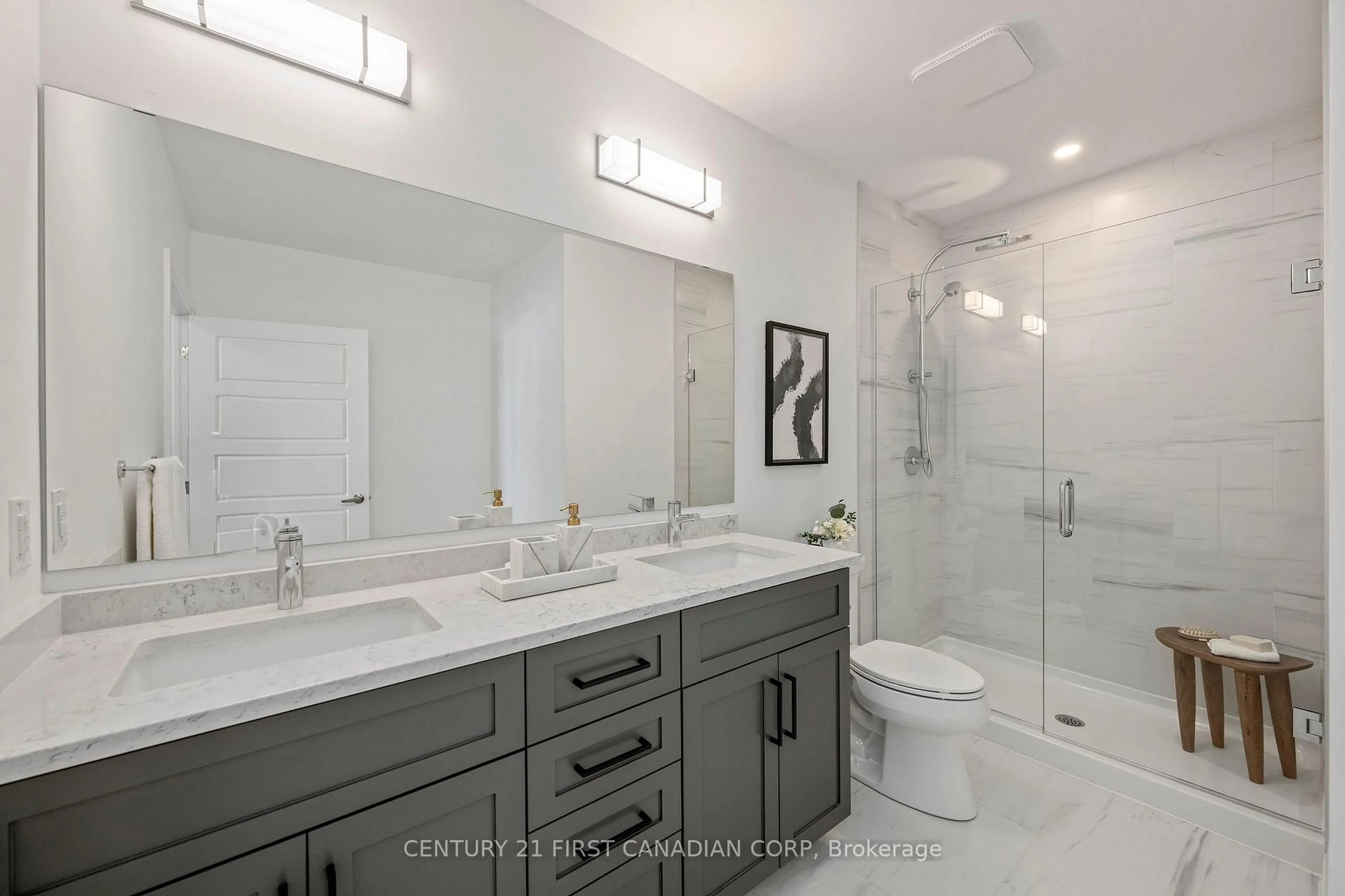 Contemporary bathroom, ceramic/tile floor for 1975 FOUNTAIN GRASS Dr #211, London South Ontario N6K 4P9