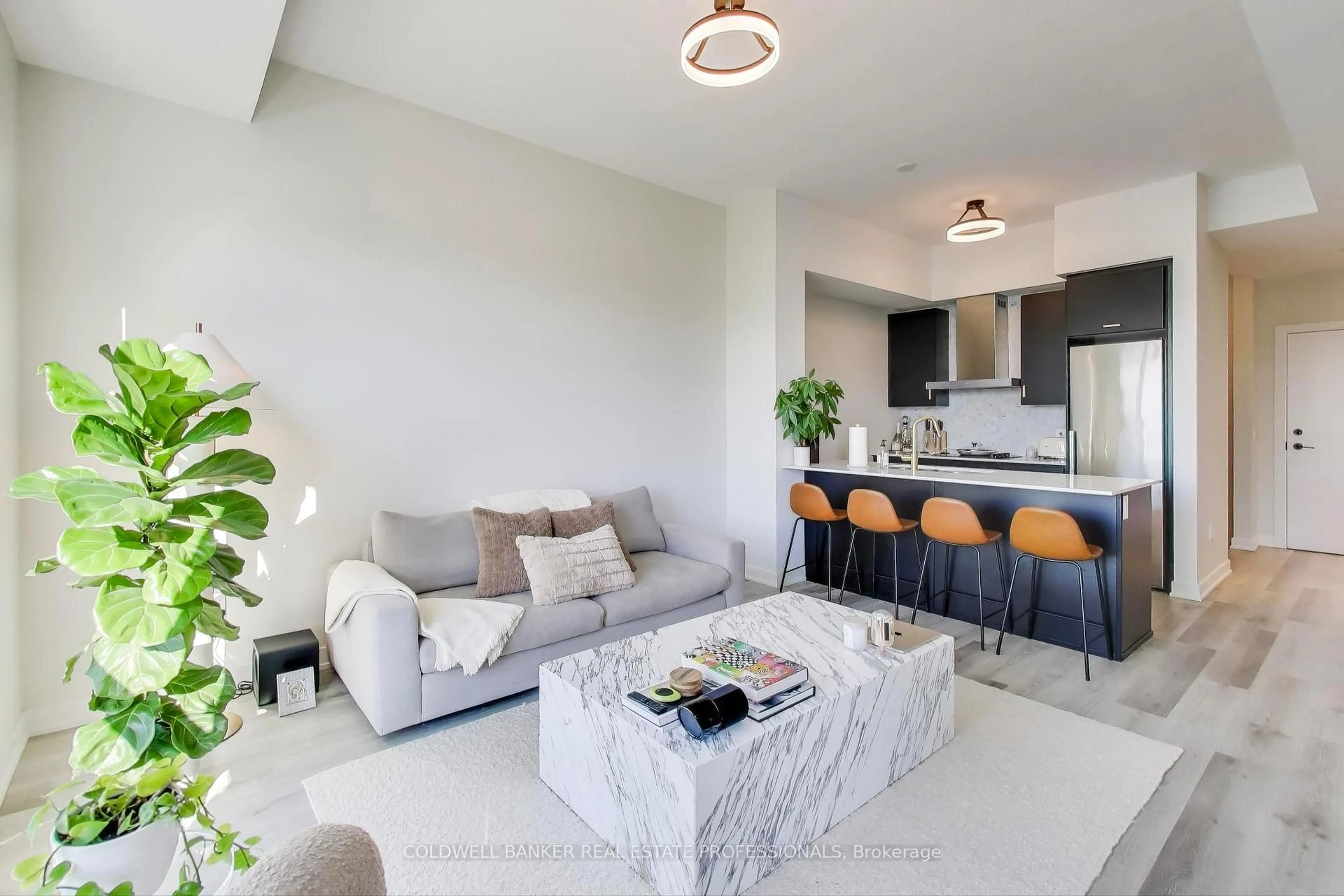 Living room with furniture, unknown for 600 North Service Rd #602, Hamilton Ontario L8E 0L2