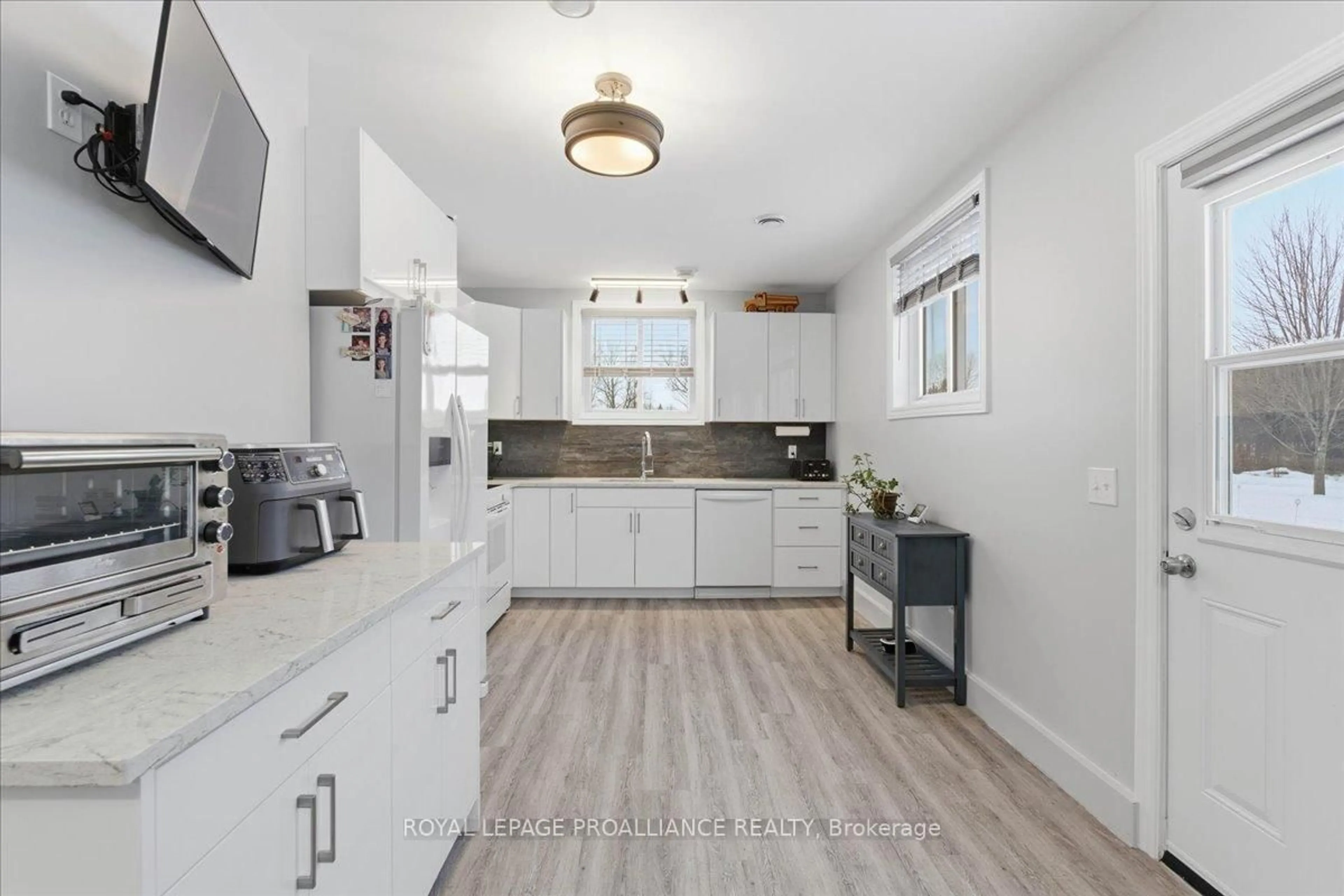 Open concept kitchen, ceramic/tile floor for 555 Douglas Rd, Thomasburg Ontario K0K 3H0