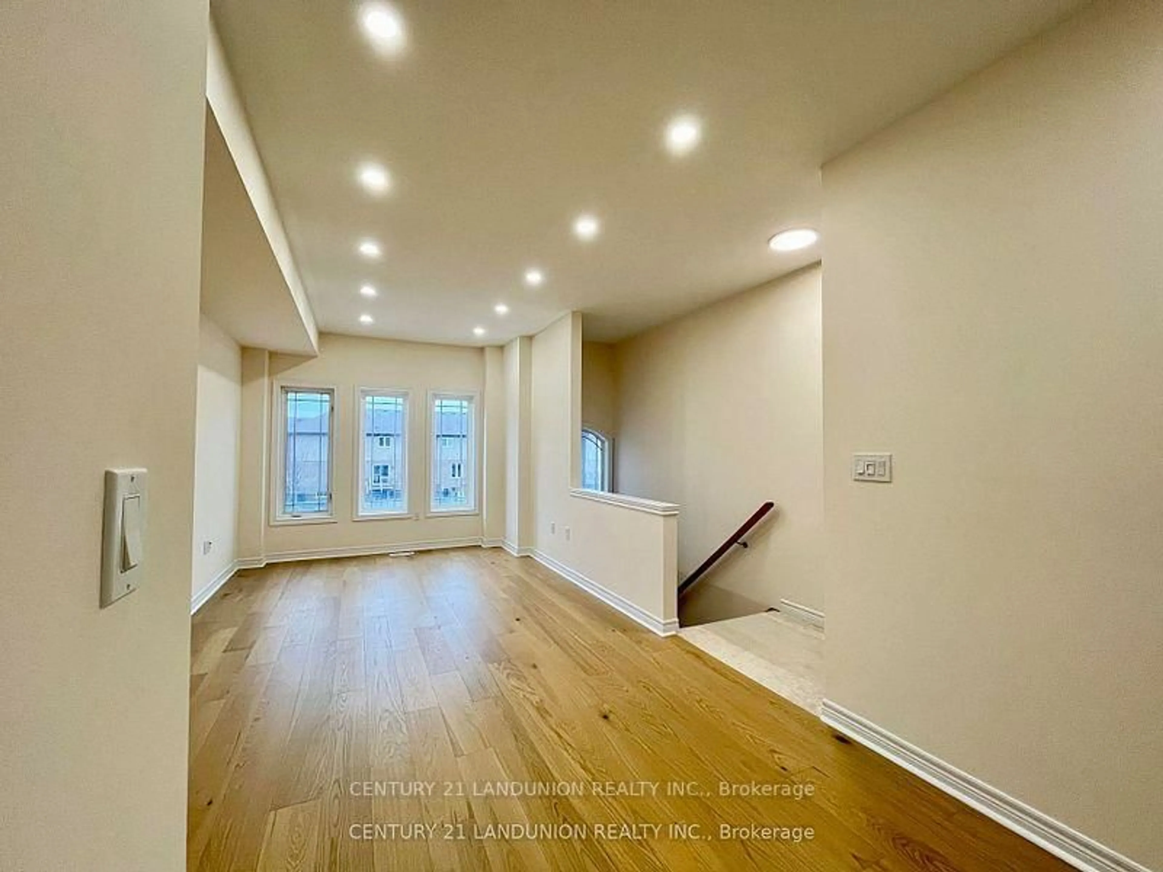 A pic of a room for 56 Bloom Cres, Hamilton Ontario L0R 1P0