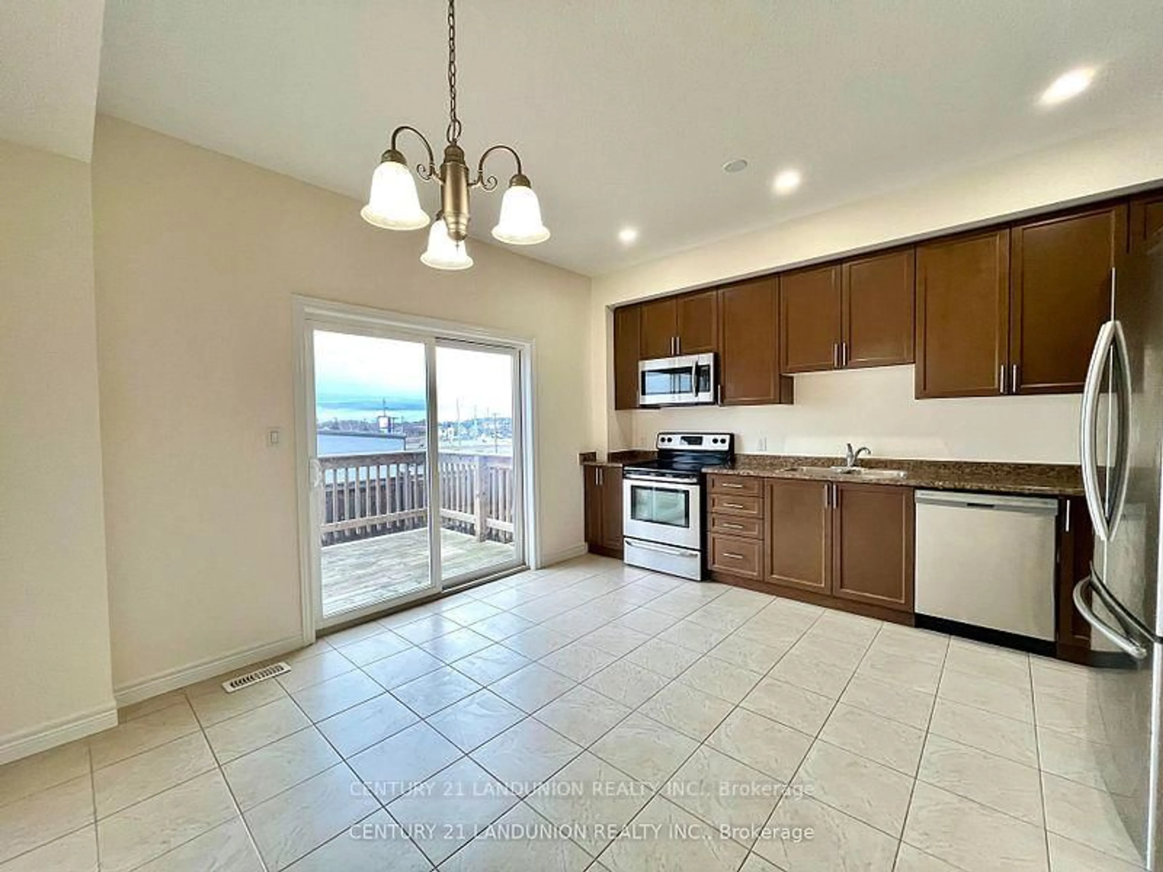 Open concept kitchen, ceramic/tile floor for 56 Bloom Cres, Hamilton Ontario L0R 1P0