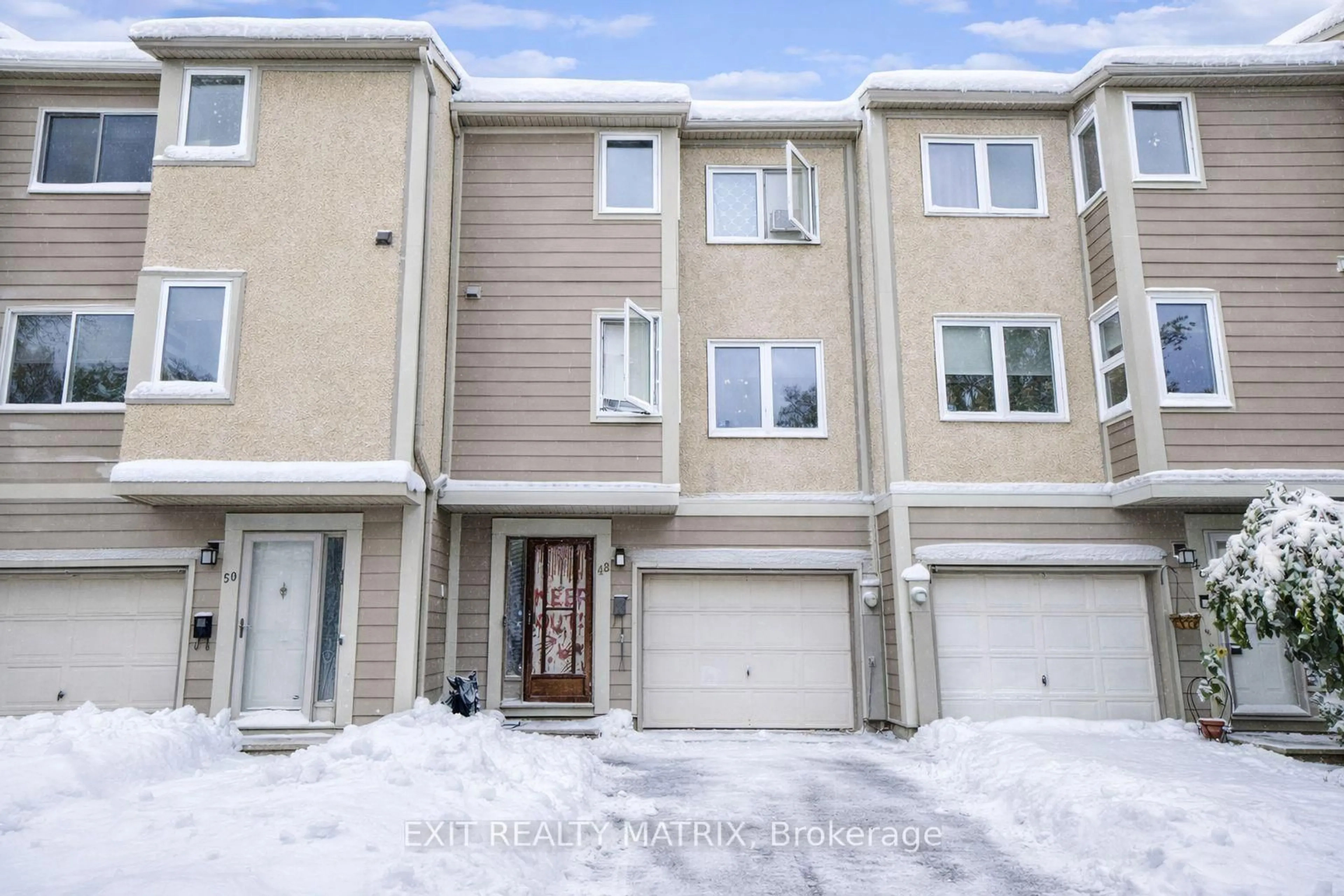 A pic from outside/outdoor area/front of a property/back of a property/a pic from drone, street for 48 Peary Way, Ottawa Ontario K2L 1Z8