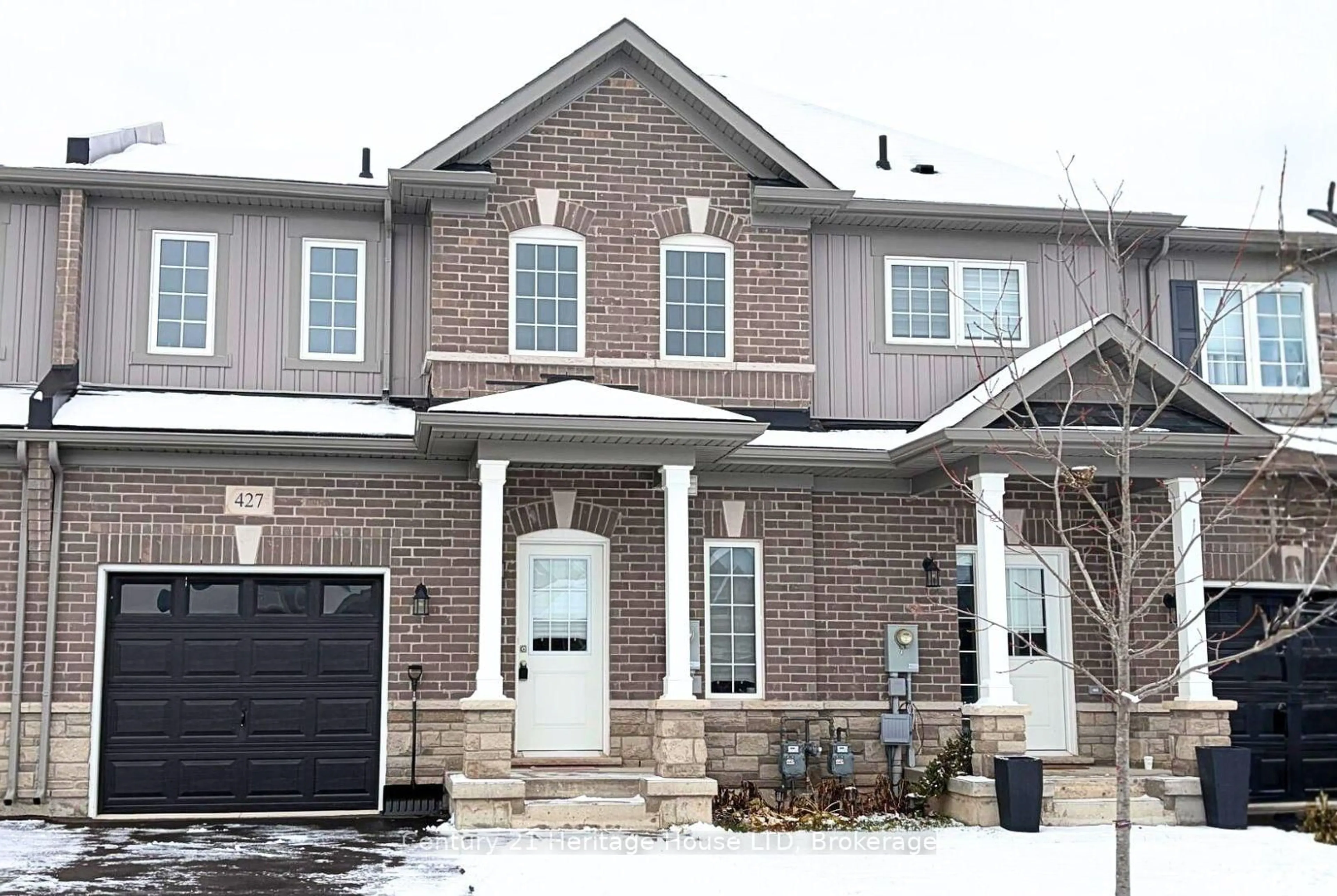 Home with brick exterior material, street for 427 Williams Cres, Fort Erie Ontario L2A 4P6