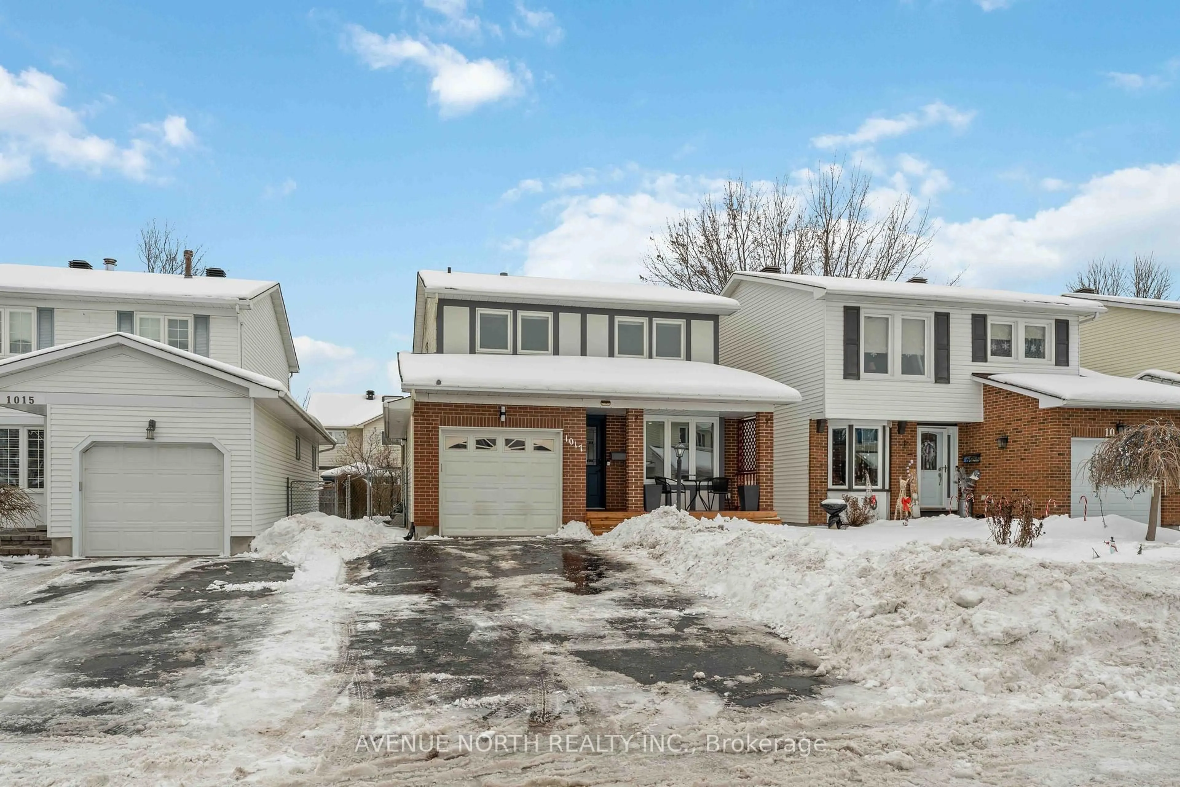 Home with brick exterior material, street for 1017 Arrowhead Pl, Ottawa Ontario K1C 2S5