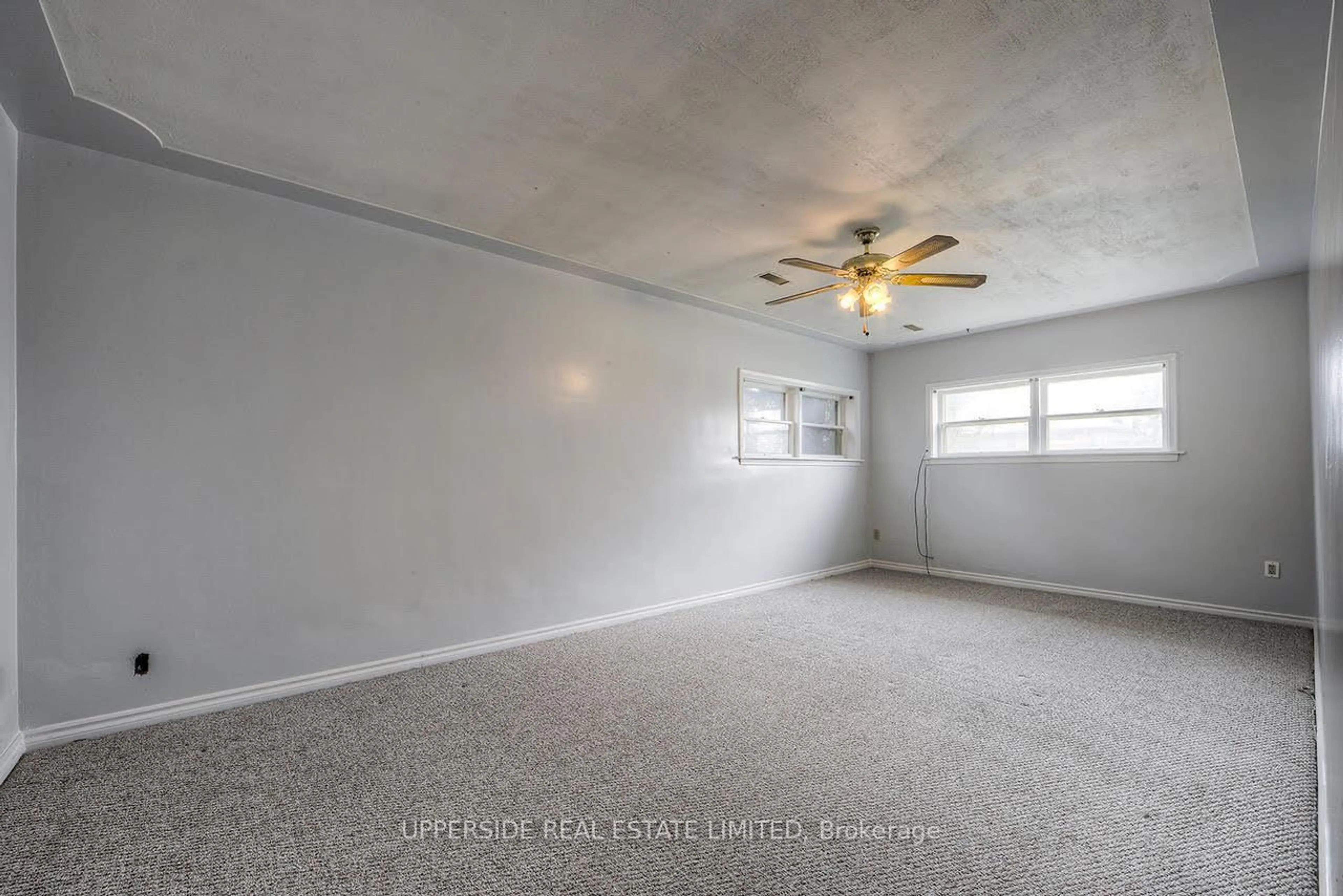 A pic of a room for 7 Balmoral Dr, Kitchener Ontario N2M 2J7