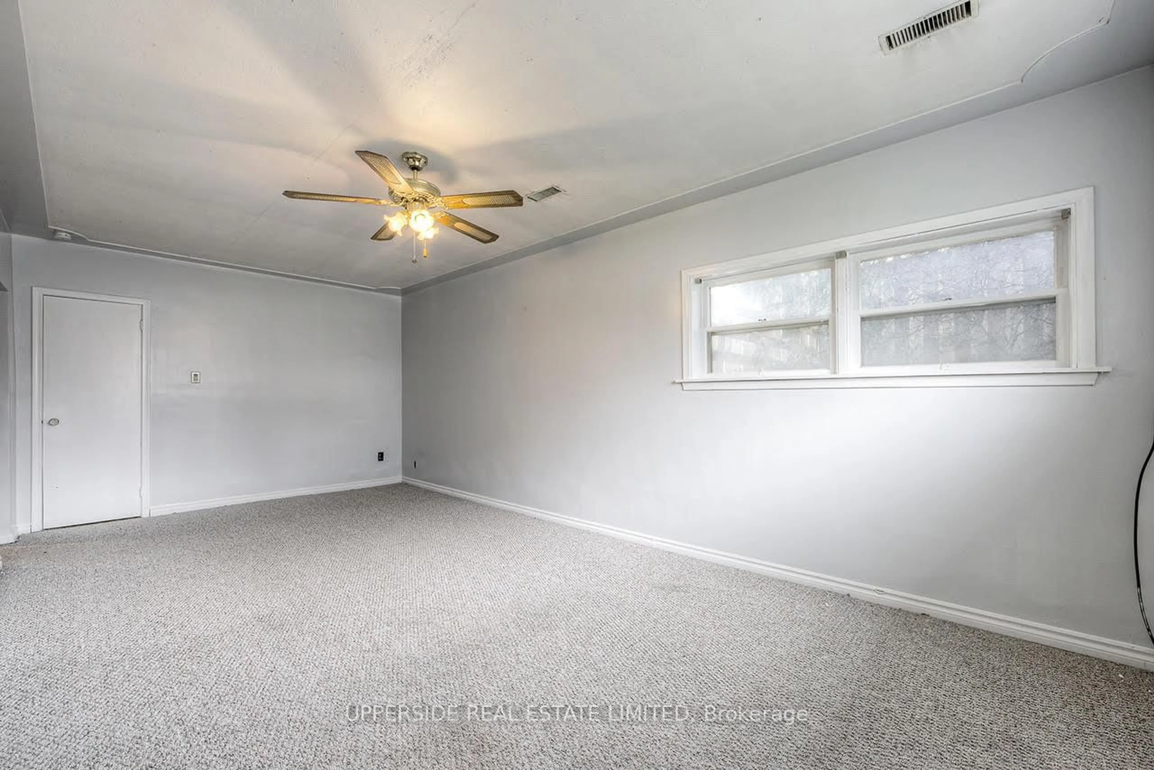 A pic of a room for 7 Balmoral Dr, Kitchener Ontario N2M 2J7