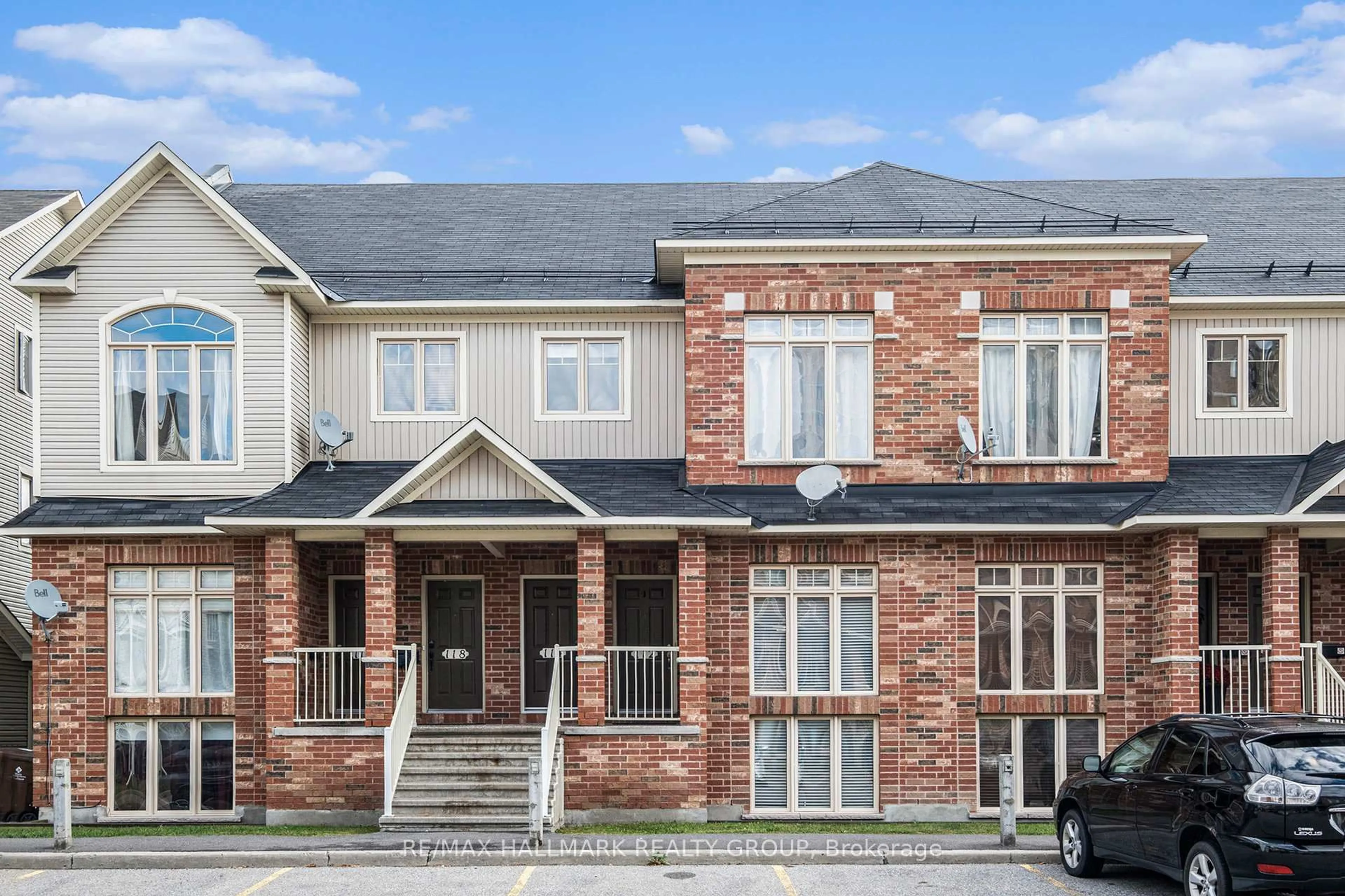 Home with brick exterior material, street for 1512 Walkley Rd #112, Ottawa Ontario K1V 2G5