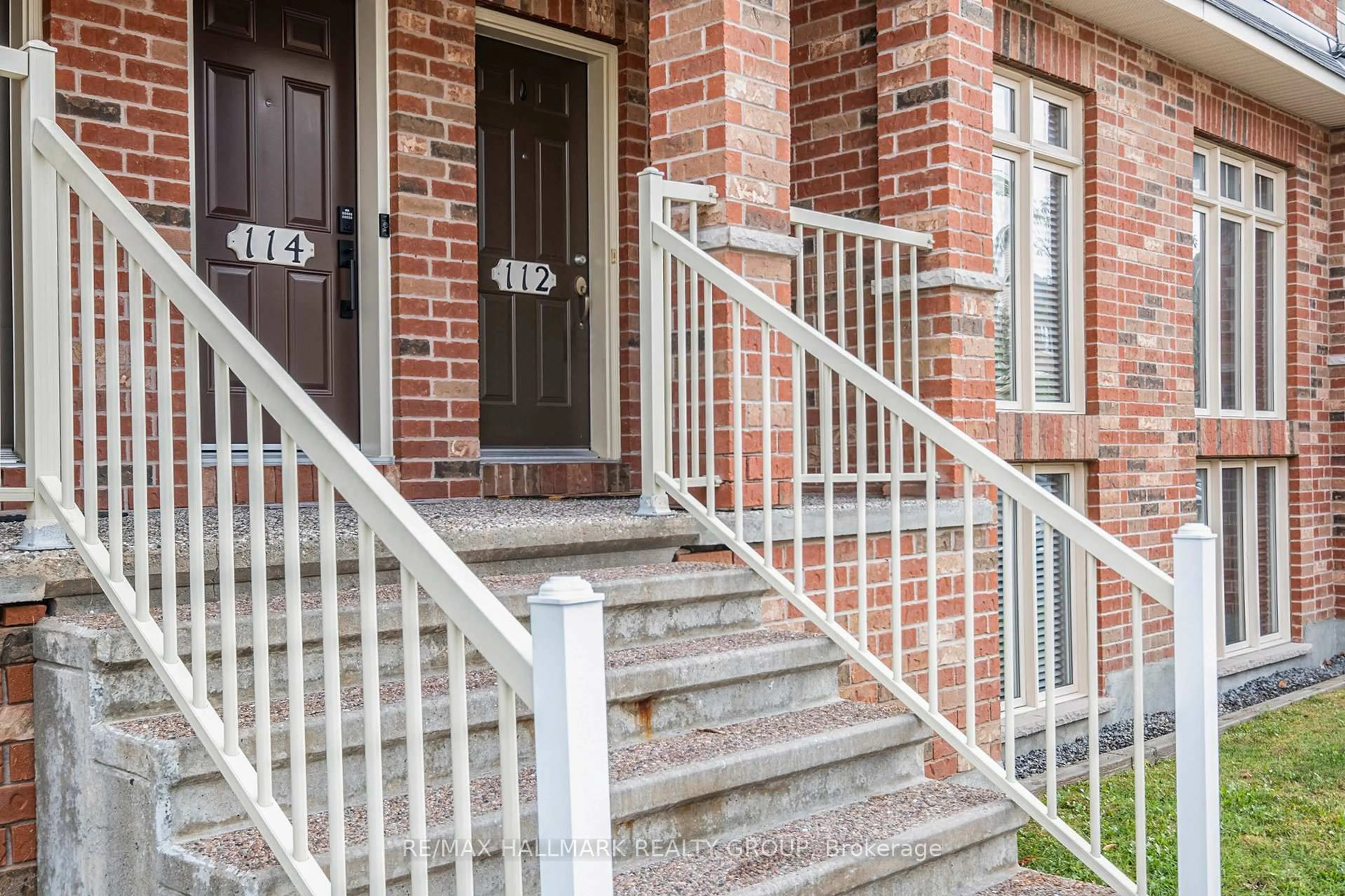 Home with brick exterior material, street for 1512 Walkley Rd #112, Ottawa Ontario K1V 2G5