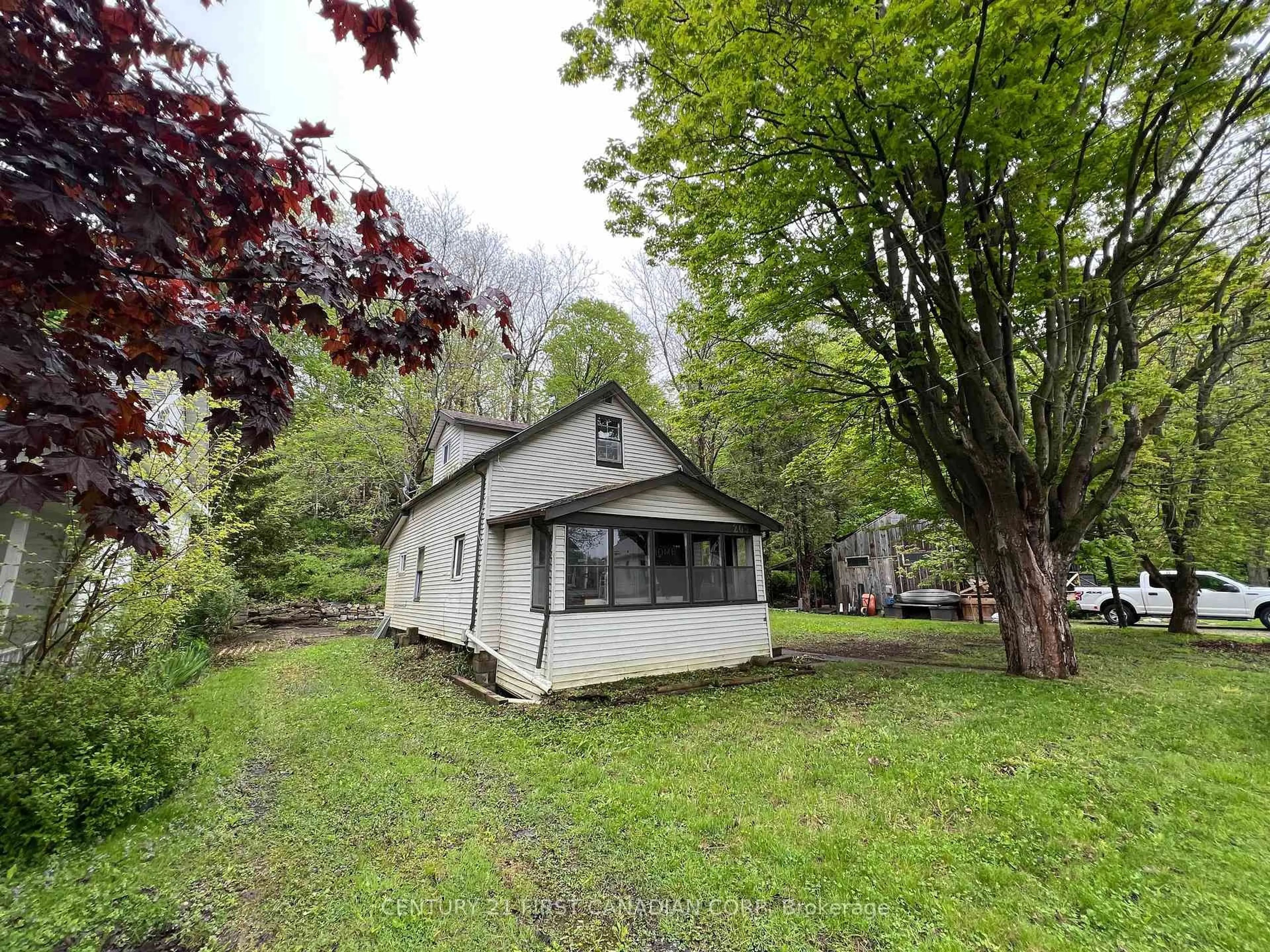 Shed for 205 Orchard St, Central Elgin Ontario N5L 1C4