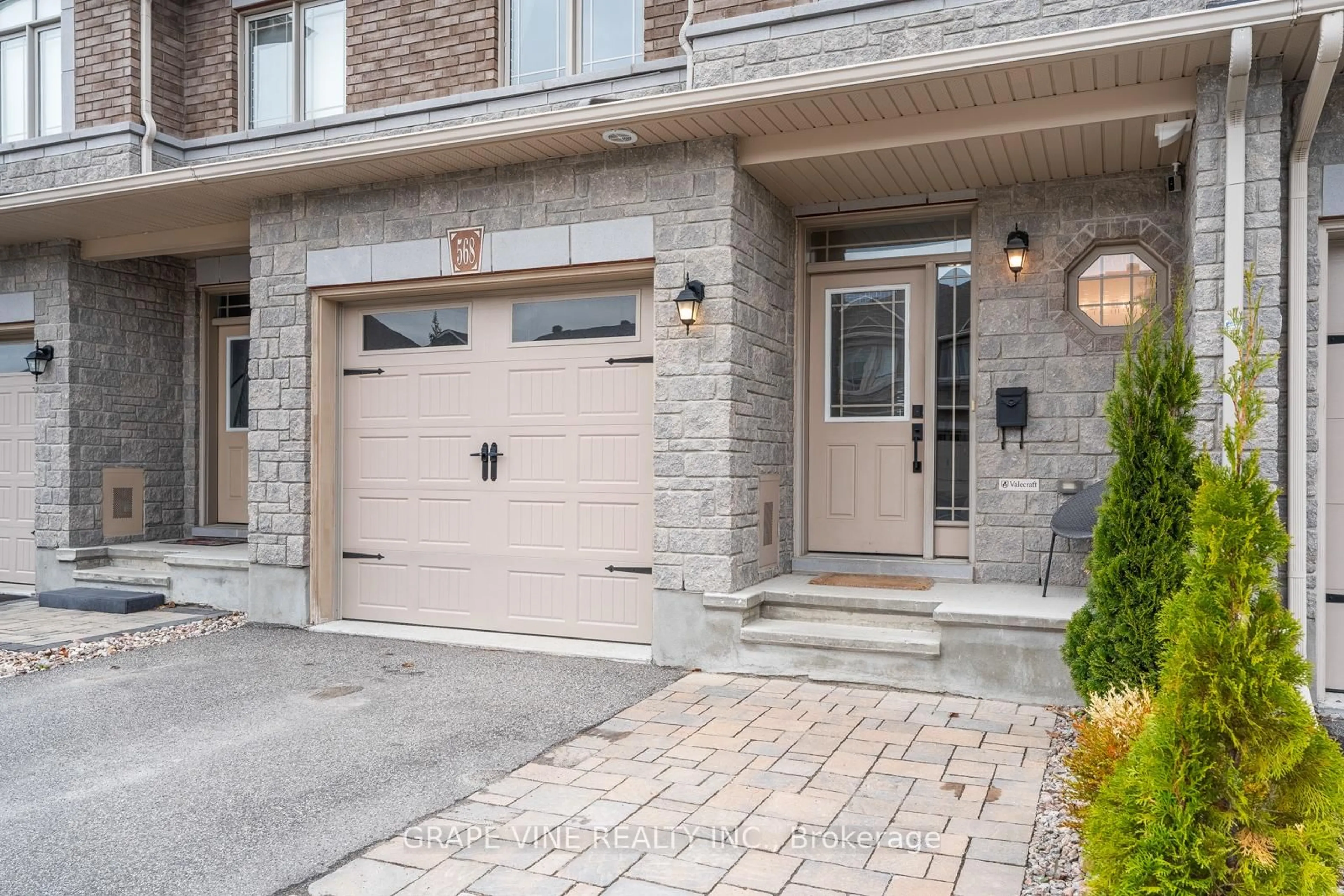 Unknown for 568 Voie Du Pin Rouge Way, Ottawa Ontario K1W 0C4