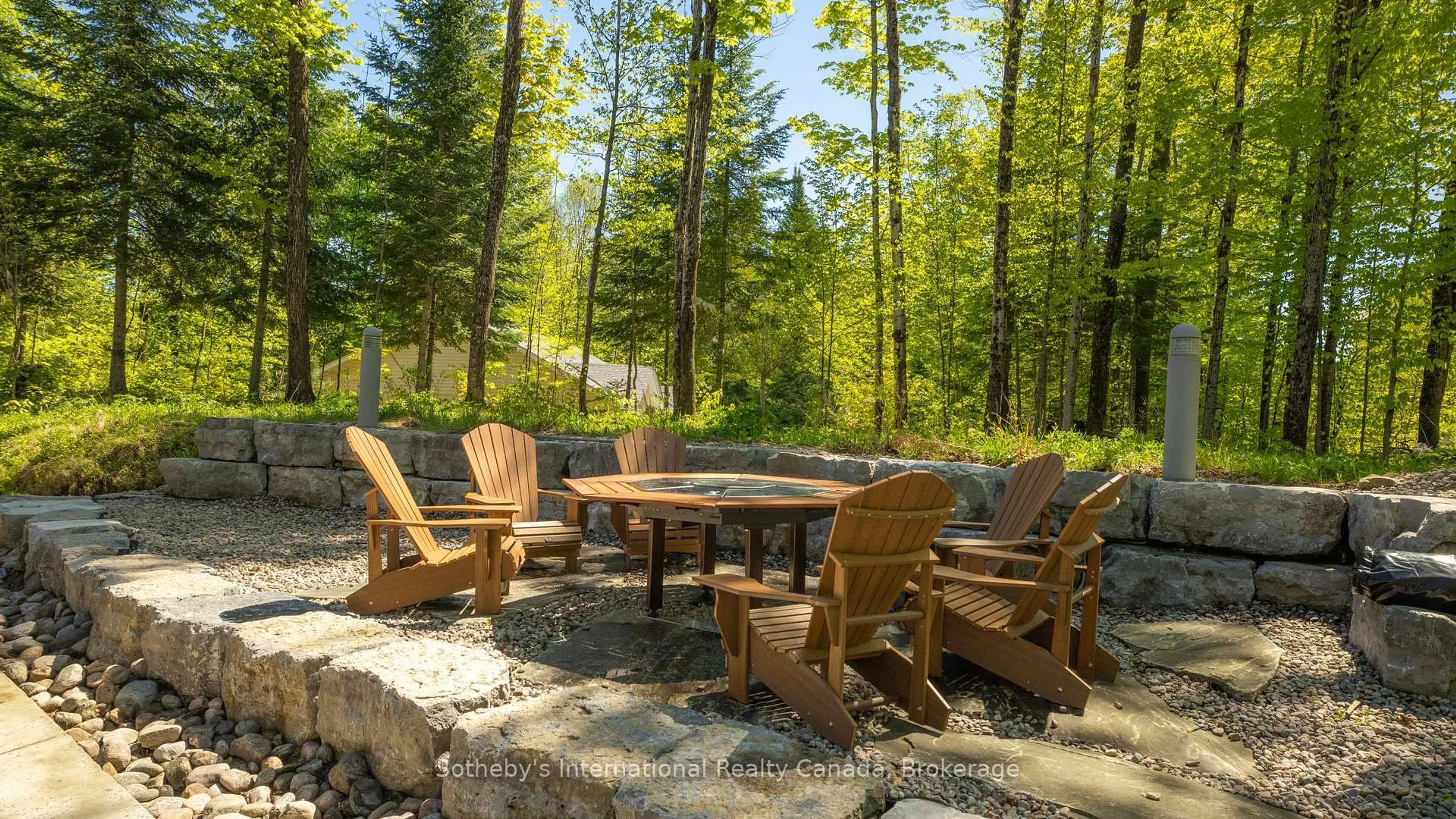 Patio, forest/trees view for 1739 Trapper's Trail Rd, Dysart et al Ontario K0M 1S0