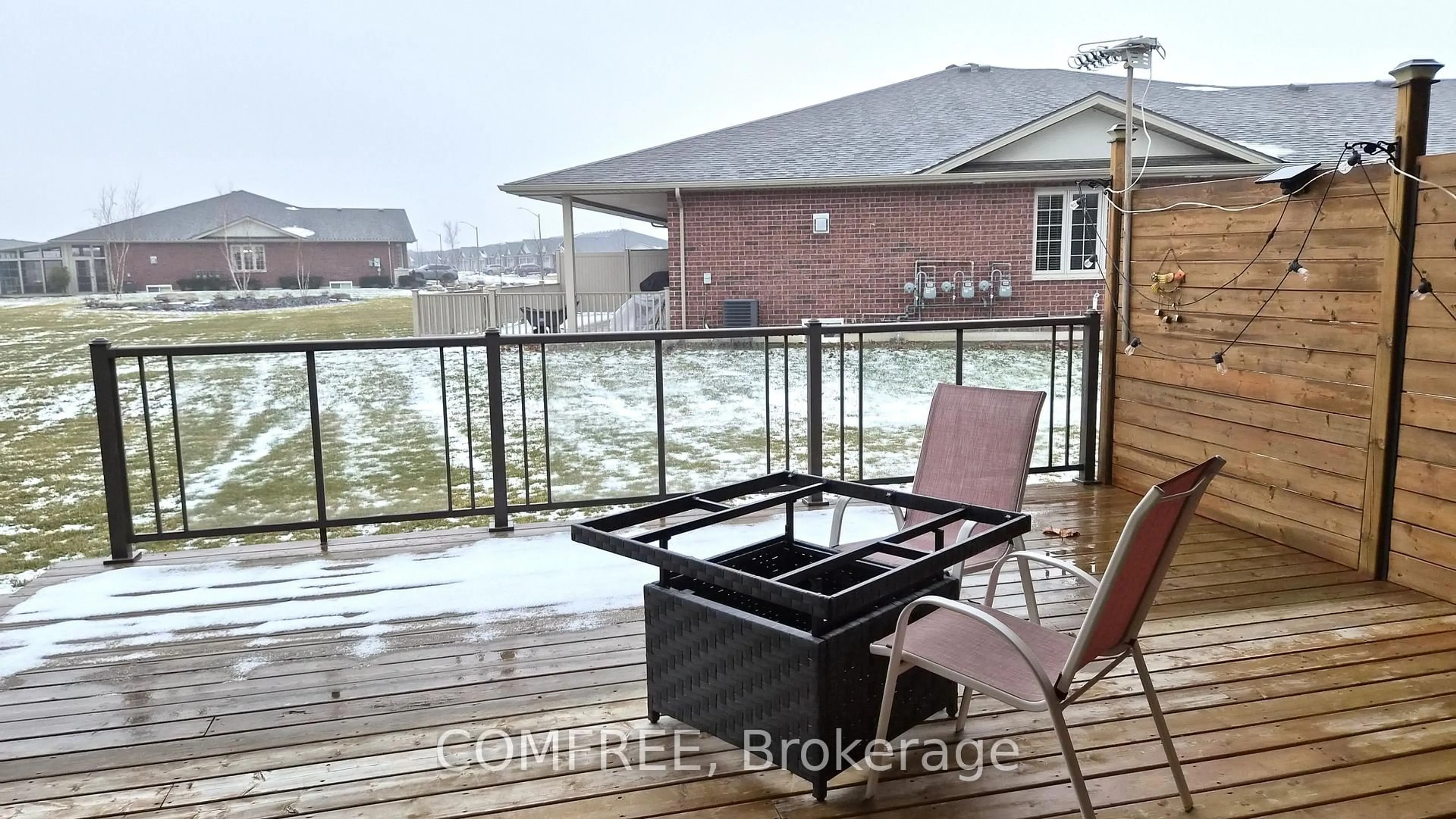 Patio, water/lake/river/ocean view for 10219 Beverly Glen St, Windsor Ontario N8P 0C2